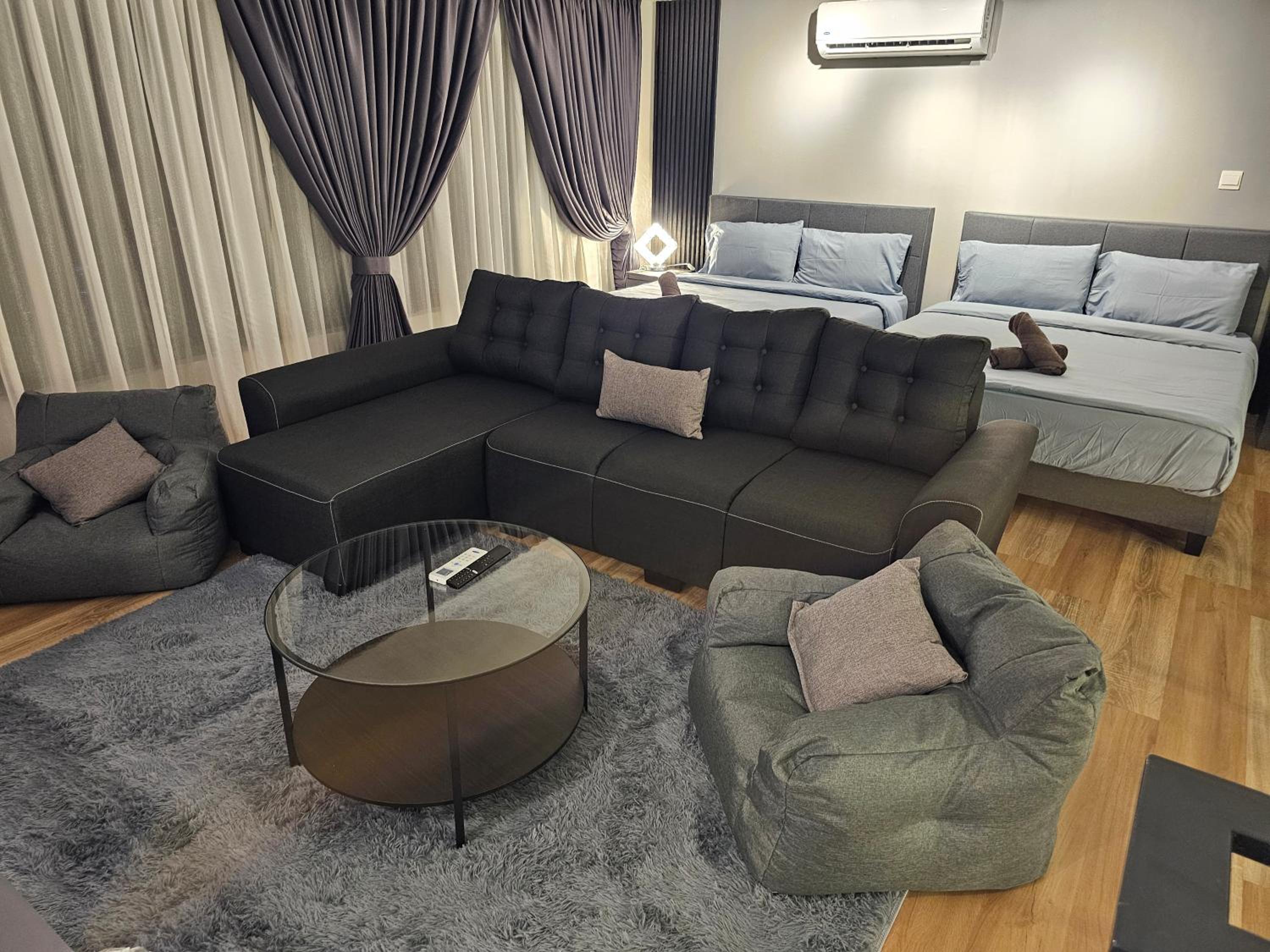 Arte Cheras The Premium Suites by iLuxHome