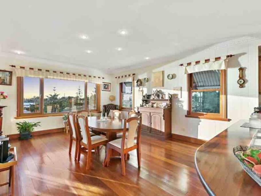 Rosebay water front 4 bd home