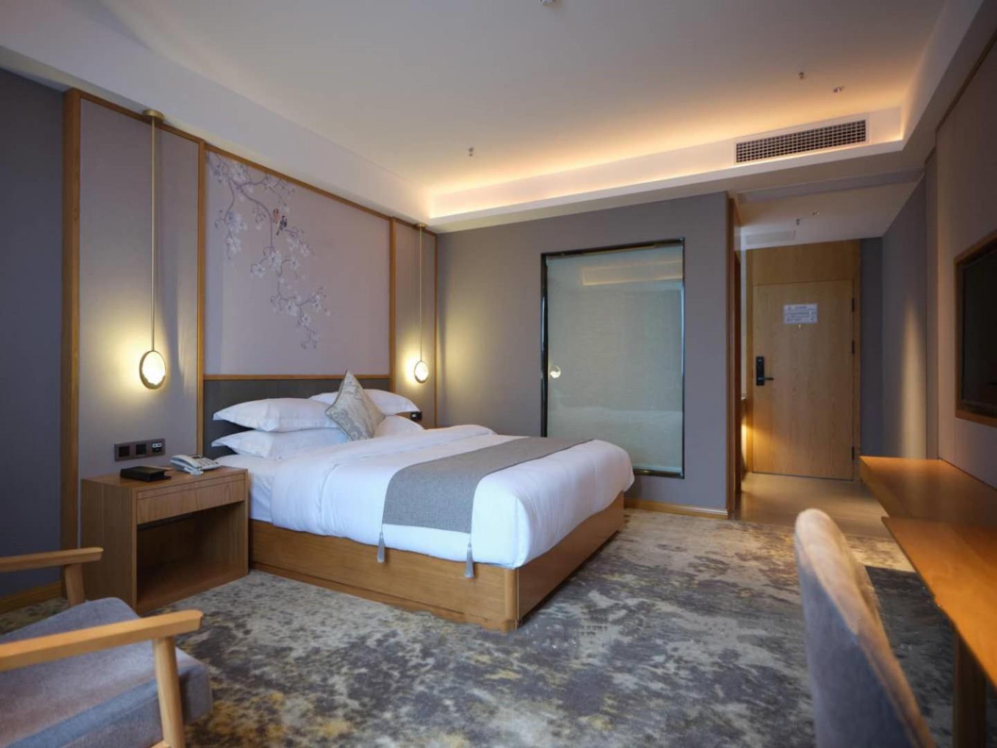 Baian Art Hotel Luzhou