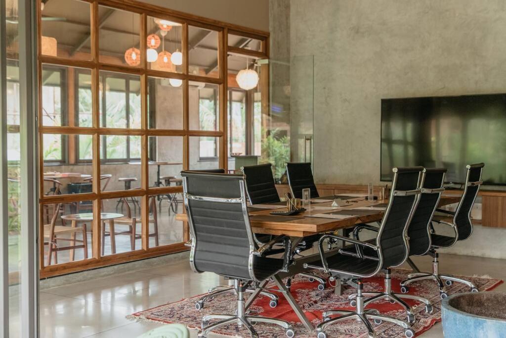 meeting & event spaces