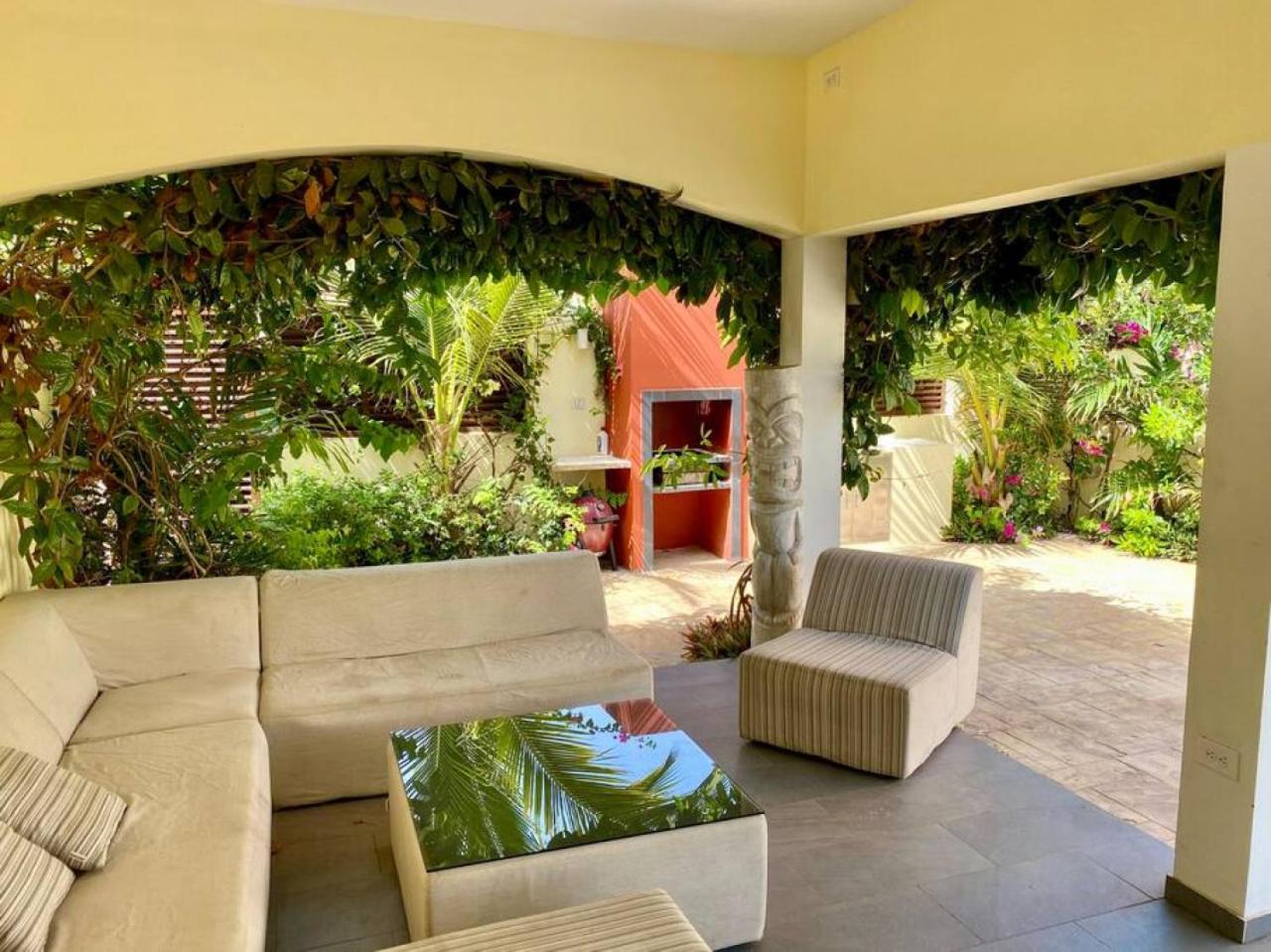 Modern 4BR Villa with Private Pool walk to Palm Beach