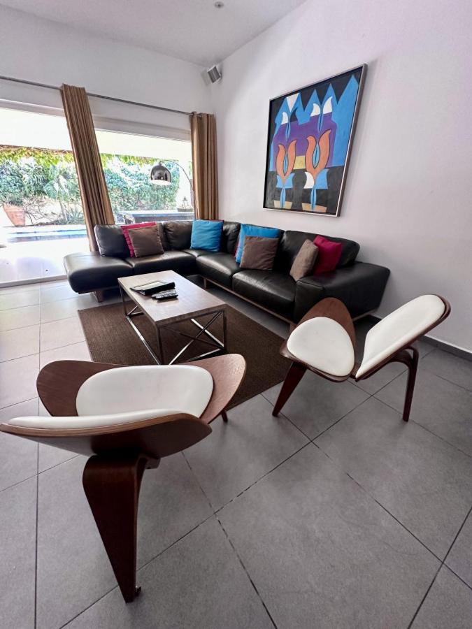 Modern 4BR Villa with Private Pool walk to Palm Beach