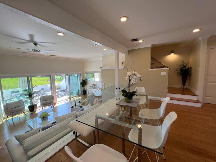 Beachfront Luxury Escape AC Tesla charger - Property Image 31