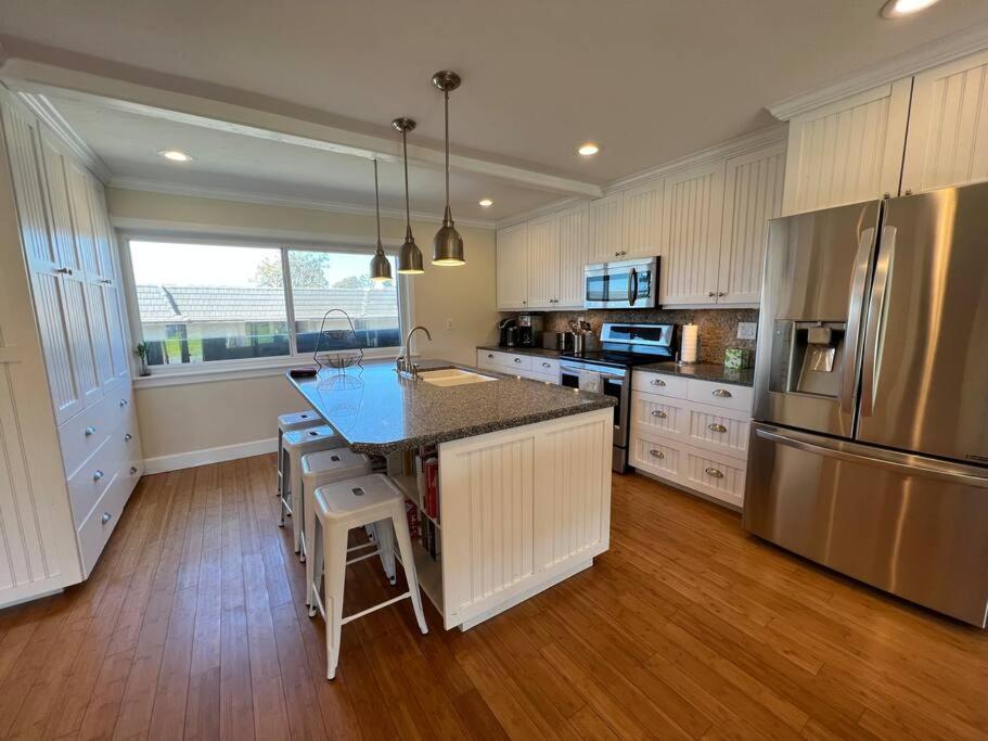 Beachfront Luxury Escape AC Tesla charger - Property Image 28