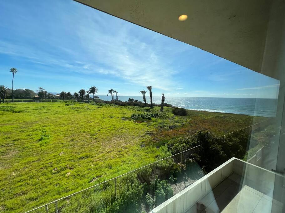 Beachfront Luxury Escape AC Tesla charger - Property Image 4