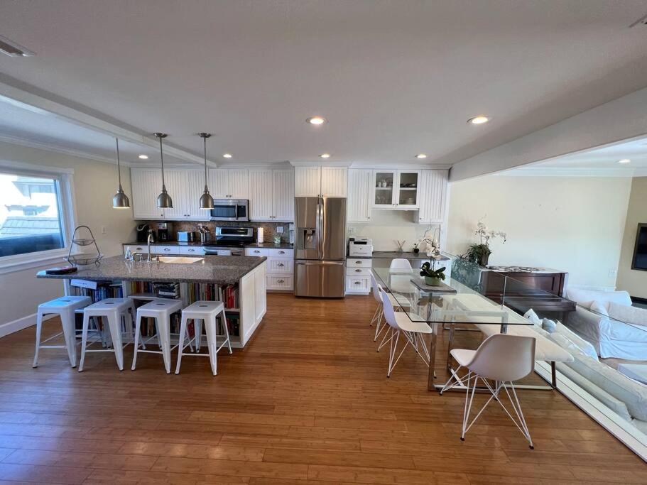 Beachfront Luxury Escape AC Tesla charger - Property Image 29