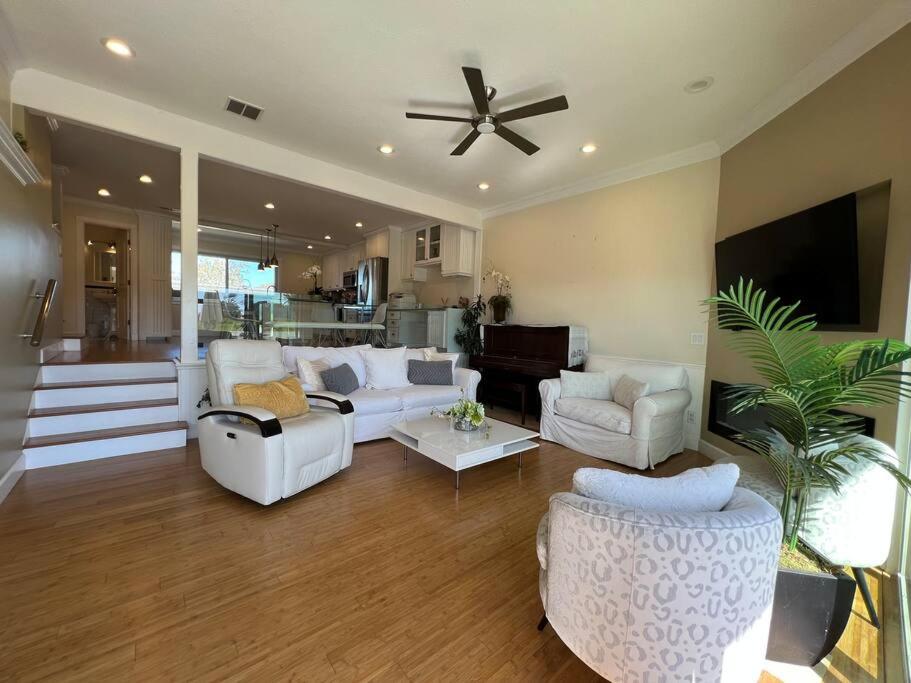 Beachfront Luxury Escape AC Tesla charger - Property Image 32
