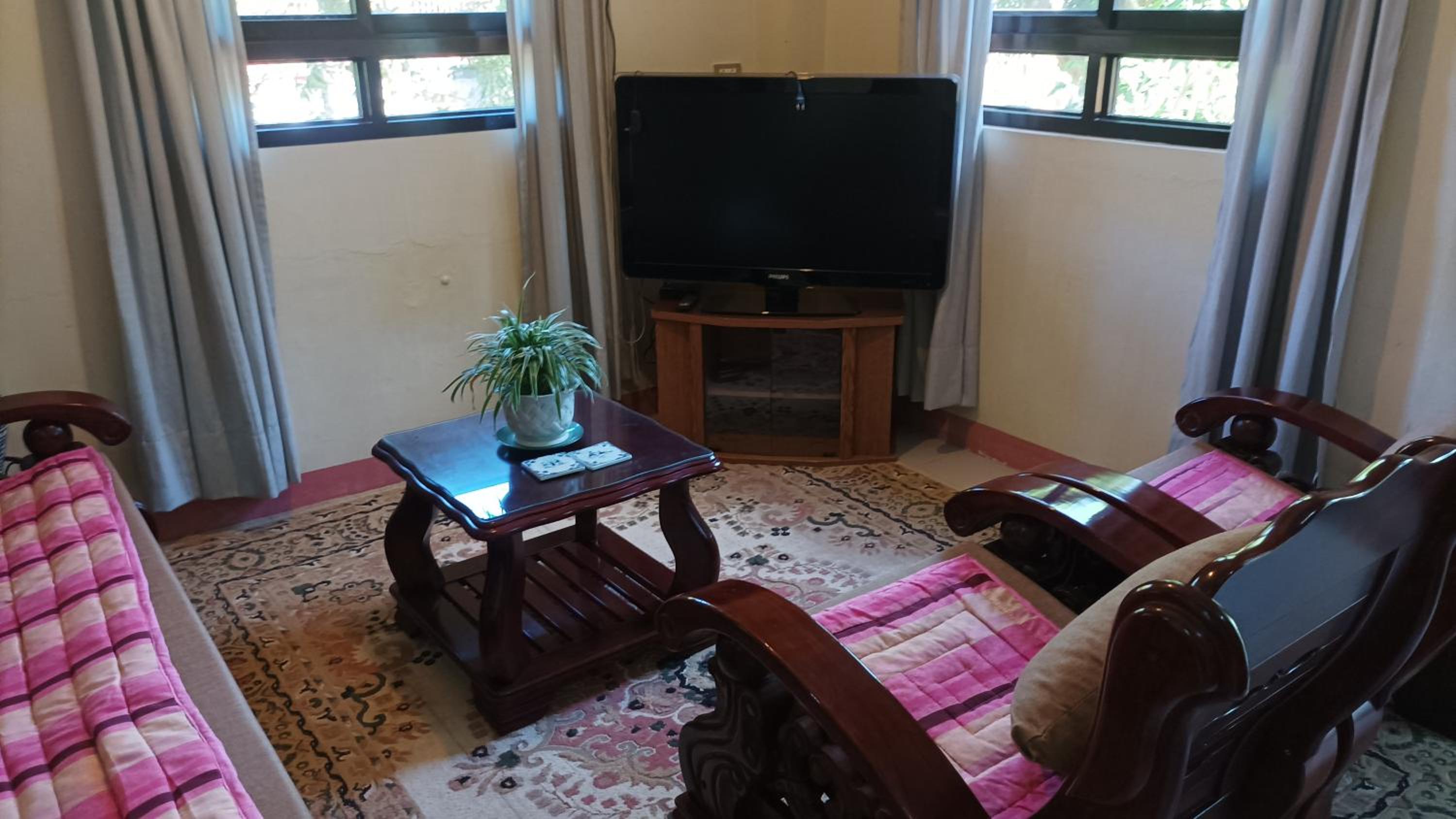 Hundred Islands Guest House and Gardens 1