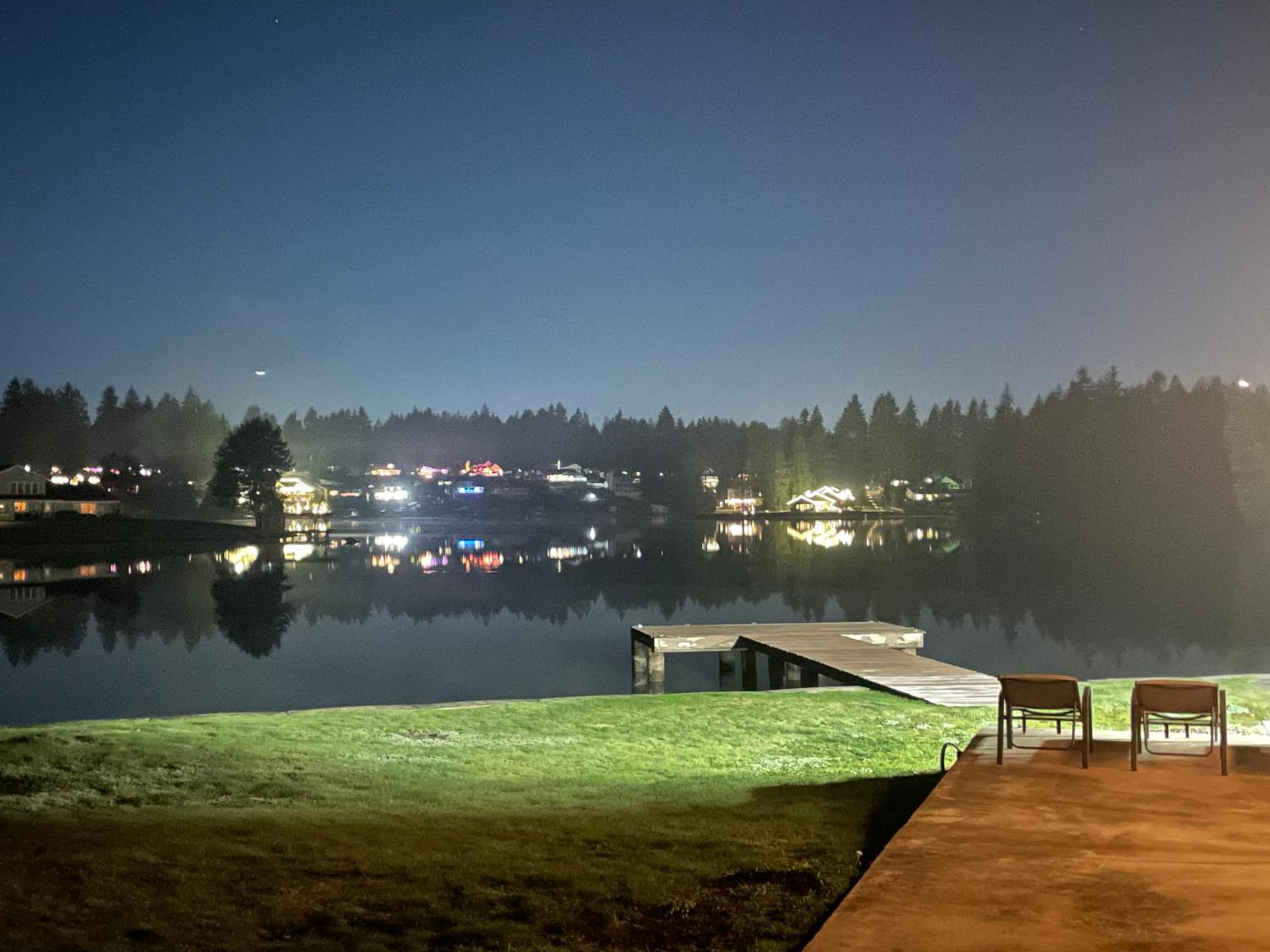 Lake Tapps Dock House on the Bankers Island view 5