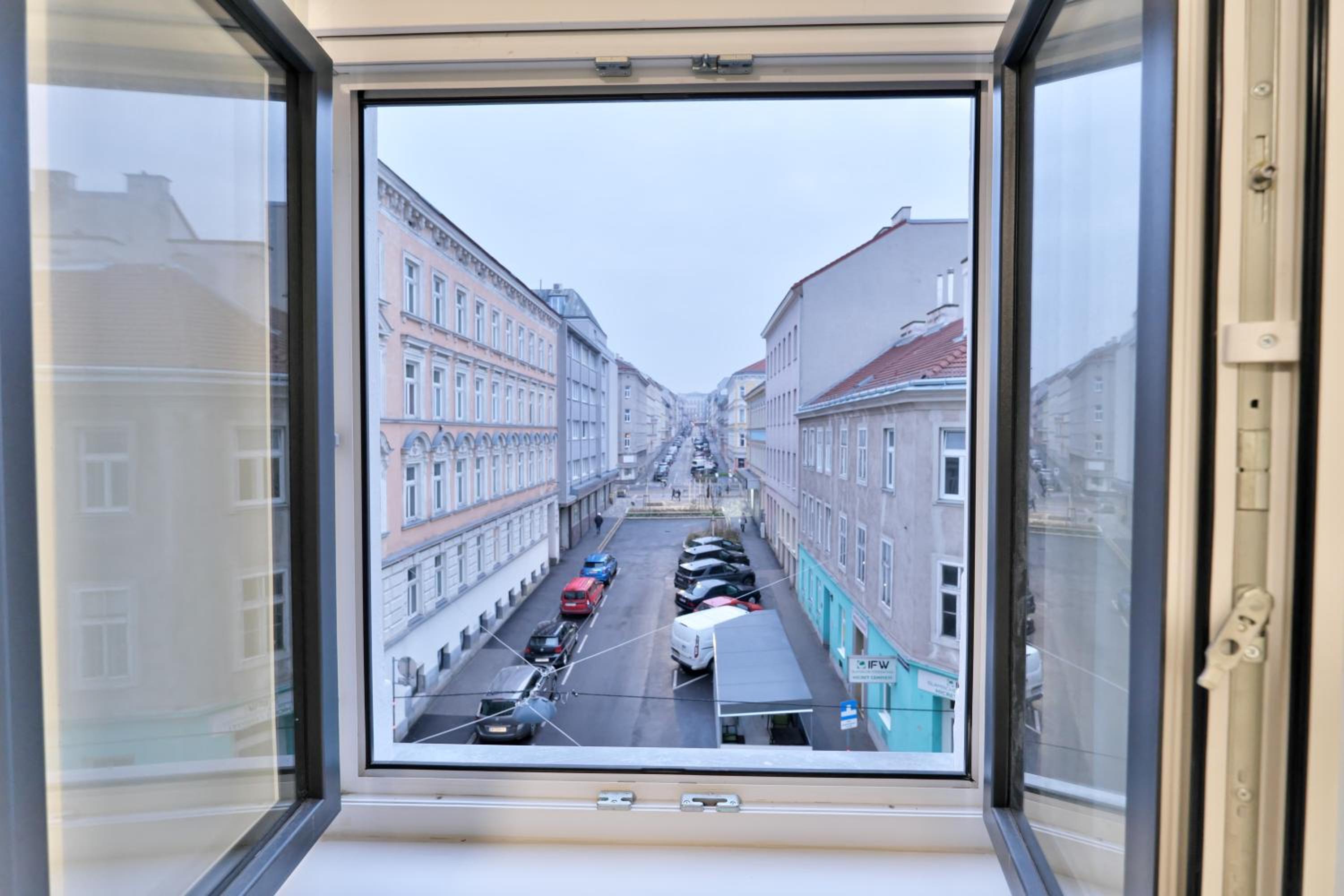 Vienna Lotus Apartments