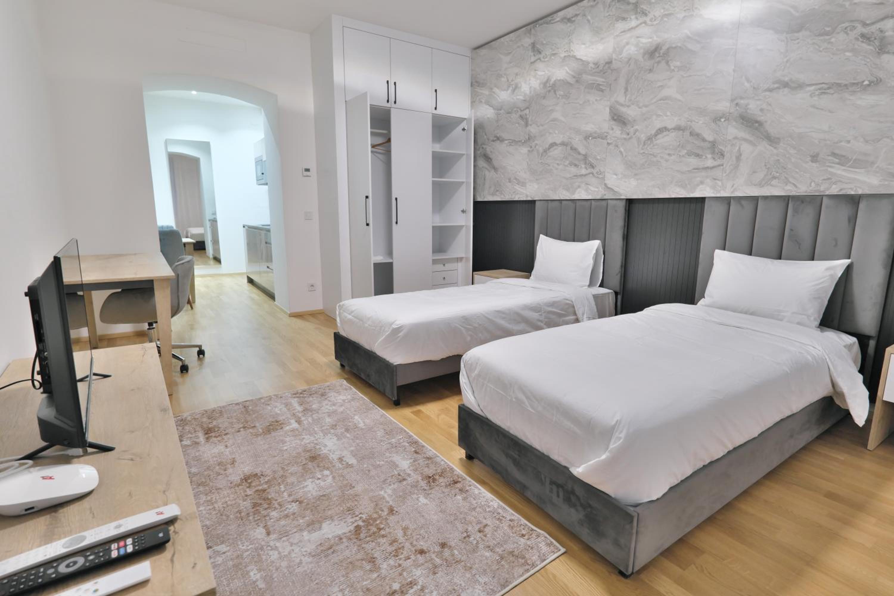 Vienna Lotus Apartments