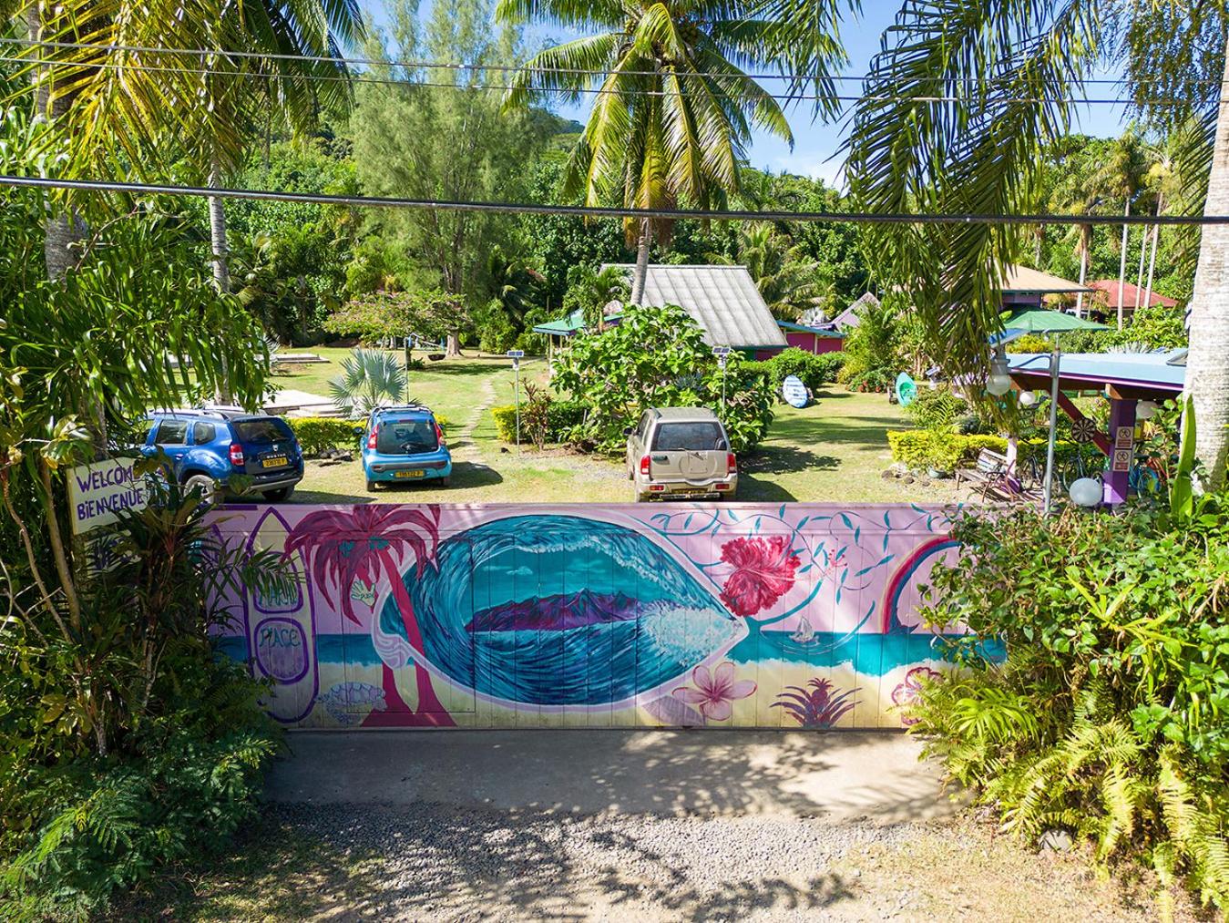 Heimanarii's Lodge - Fare Opuhi view 2
