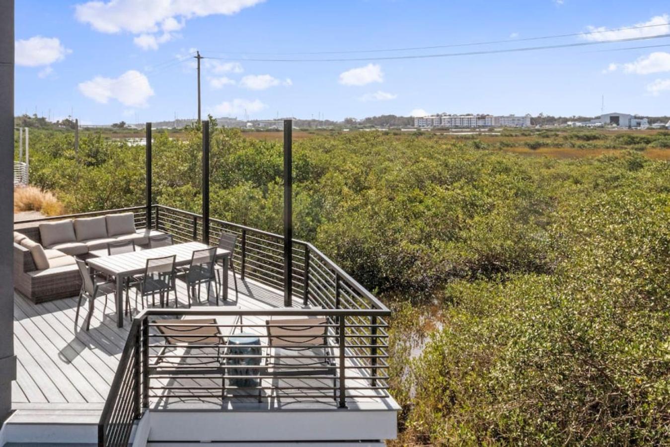 Riberia Street Retreat view 5