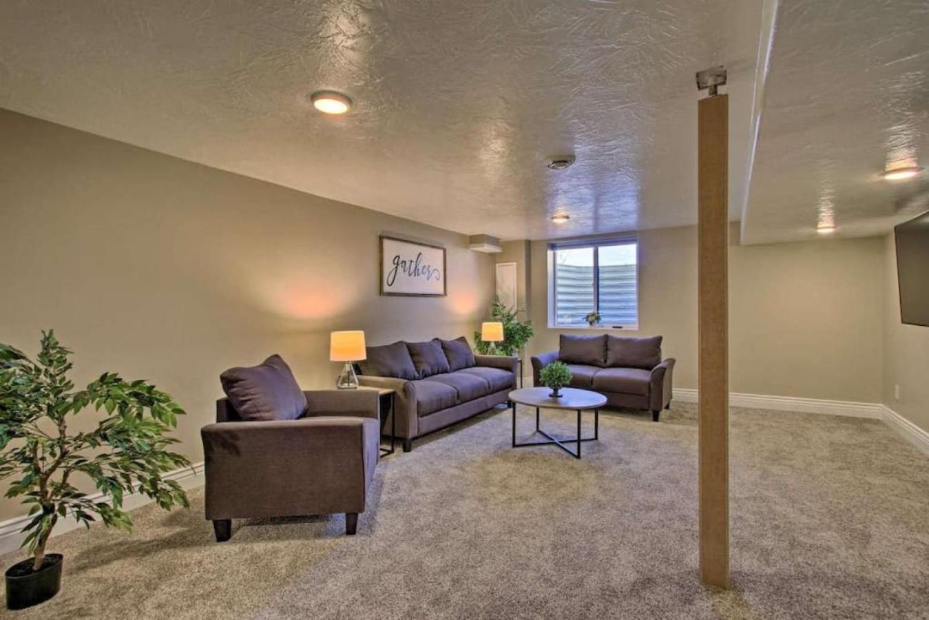 Luxury Great Falls Retreat | Hot Tub | W & R