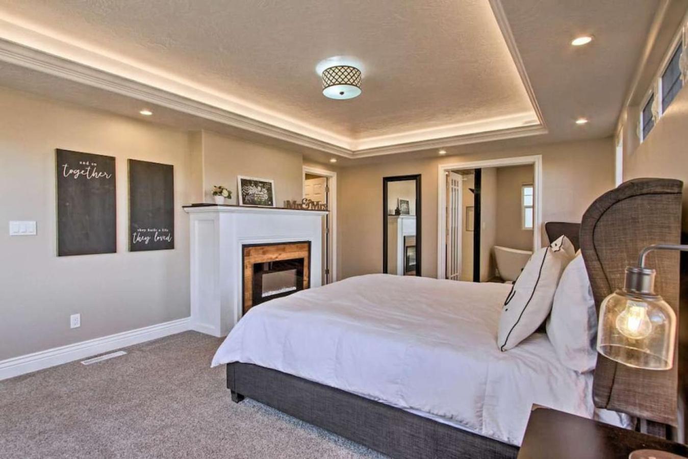 Luxury Great Falls Retreat | Hot Tub | W & R