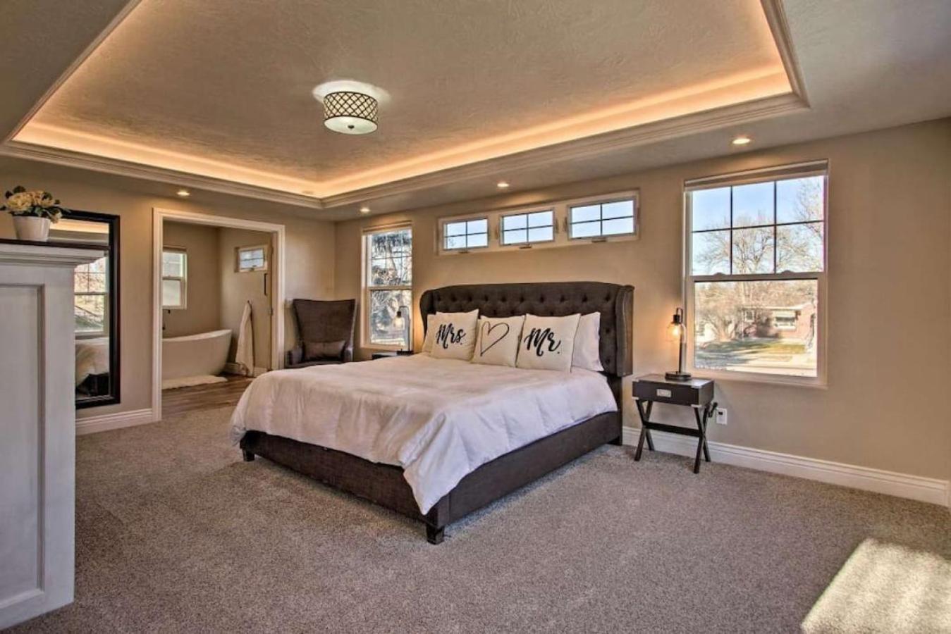 Luxury Great Falls Retreat | Hot Tub | W & R