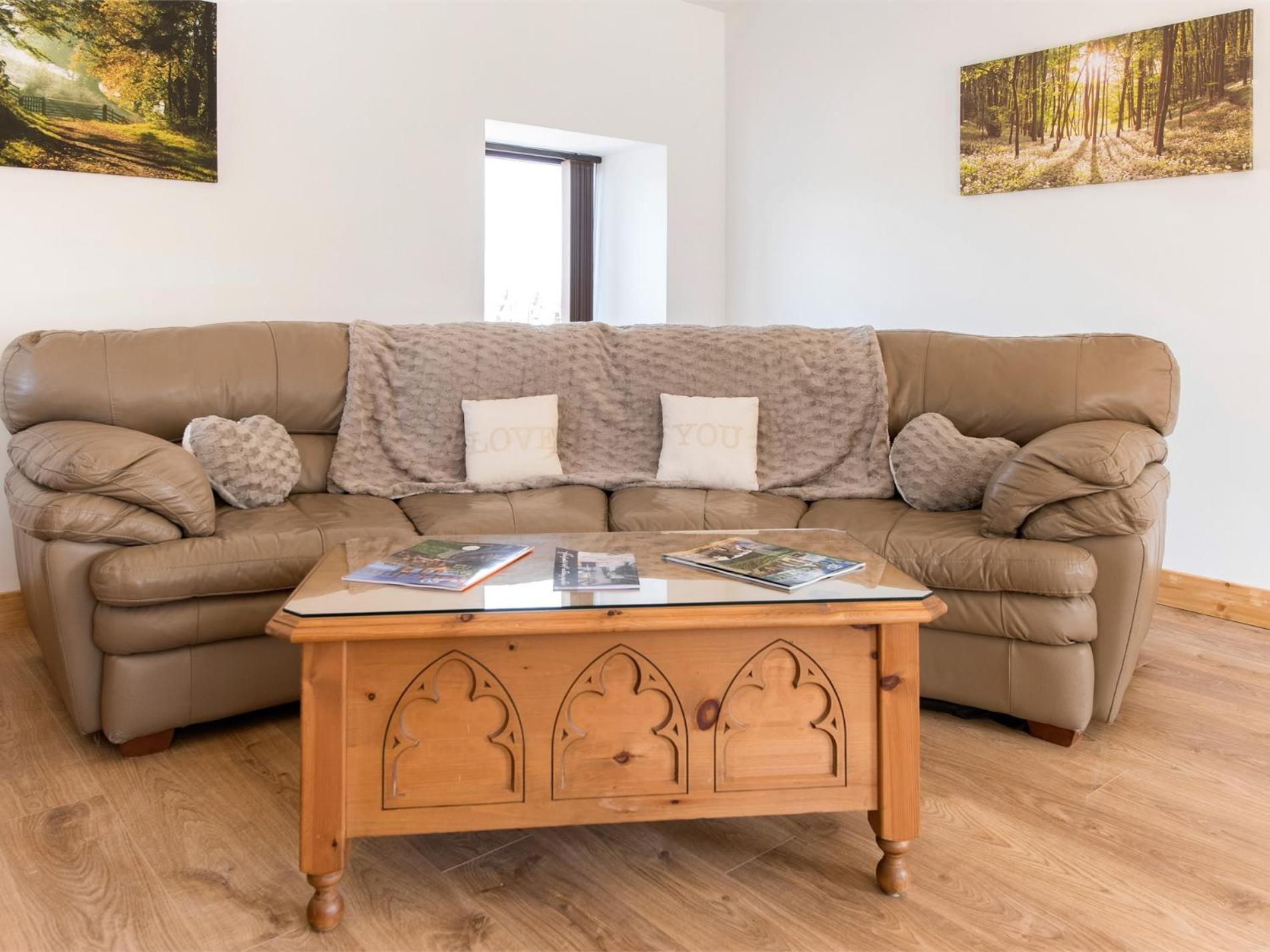 2 Bed in Harrogate oc-hh011 view 5