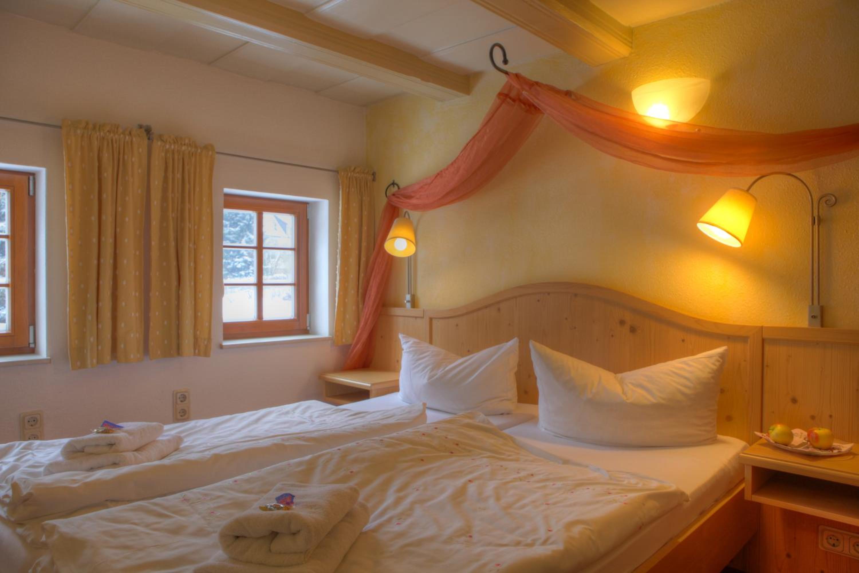 Romantik Hotel Zum Lindengarten - Property Image 2