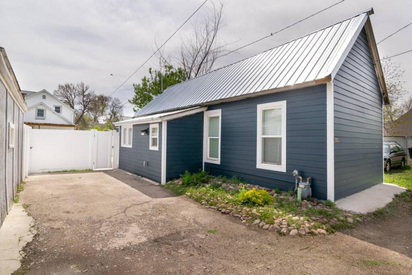 Cozy Montana Retreat | Central Location | W & R view 2