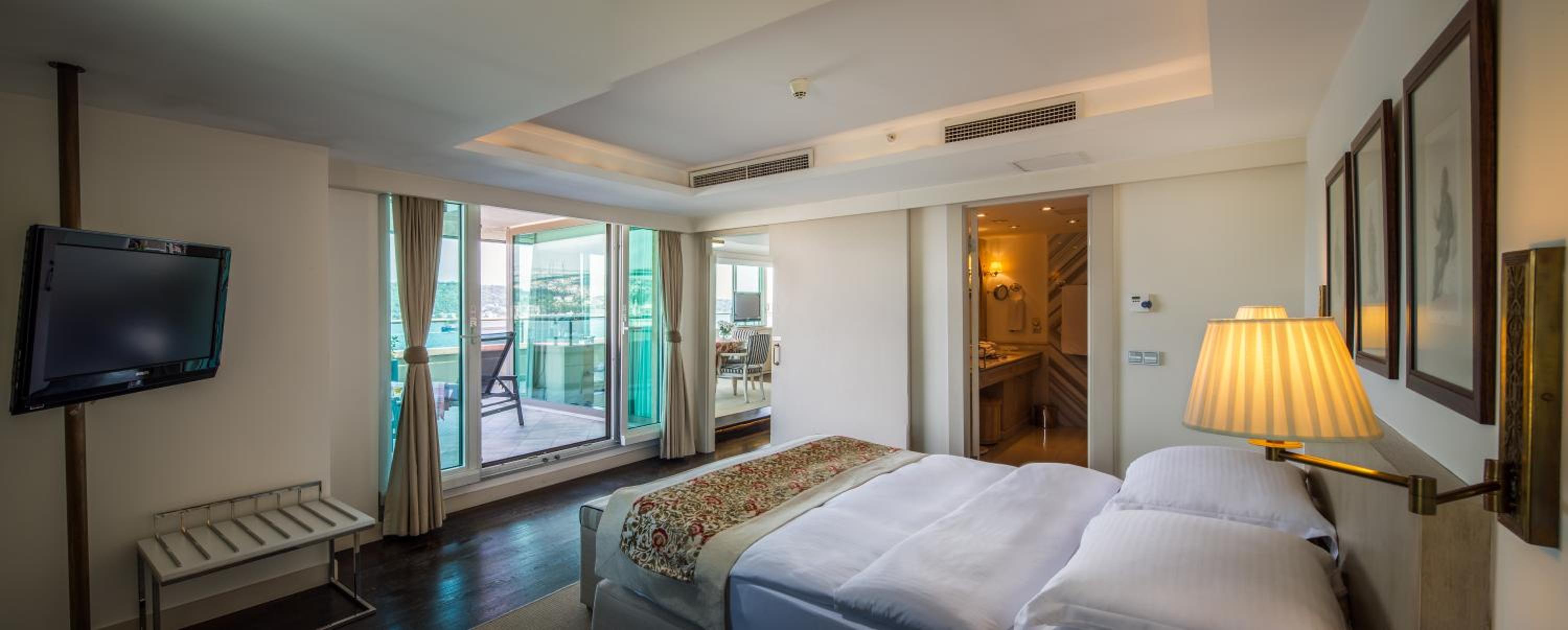 Radisson Blu Bosphorus Hotel - Image 50