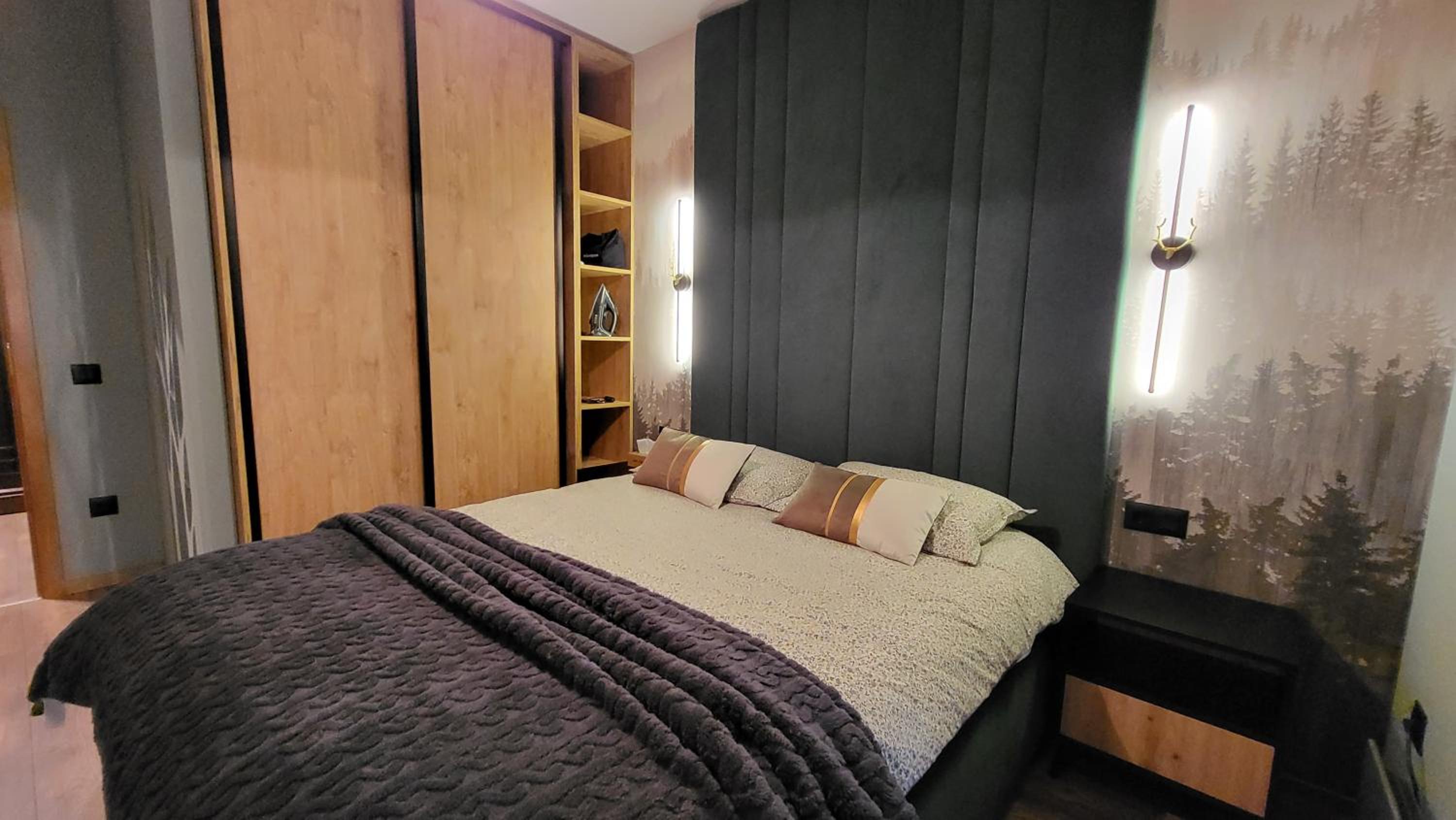 Pinewood ANG premium luxurious apartment 15
