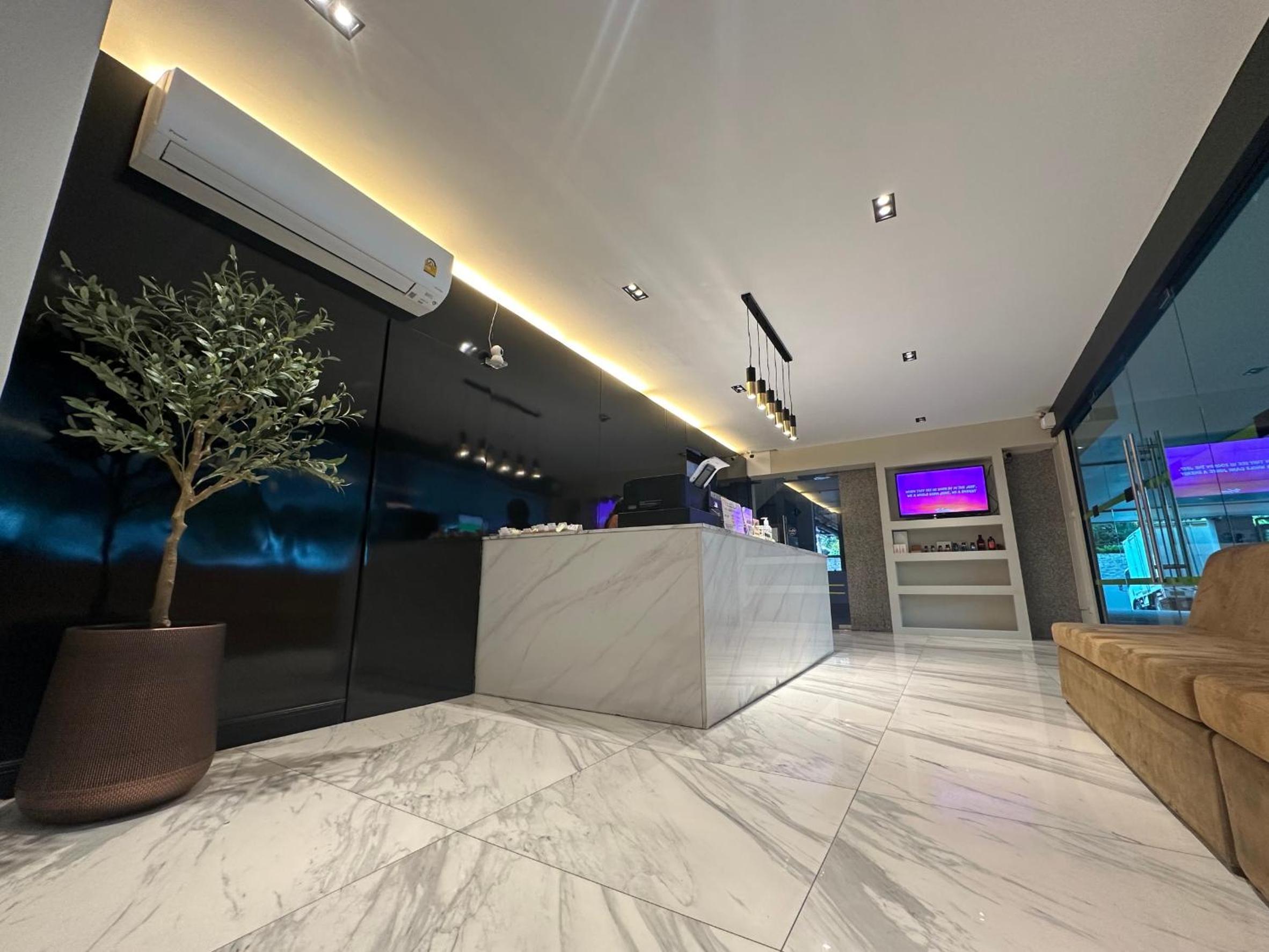 Infinite Hotel-Ratchada