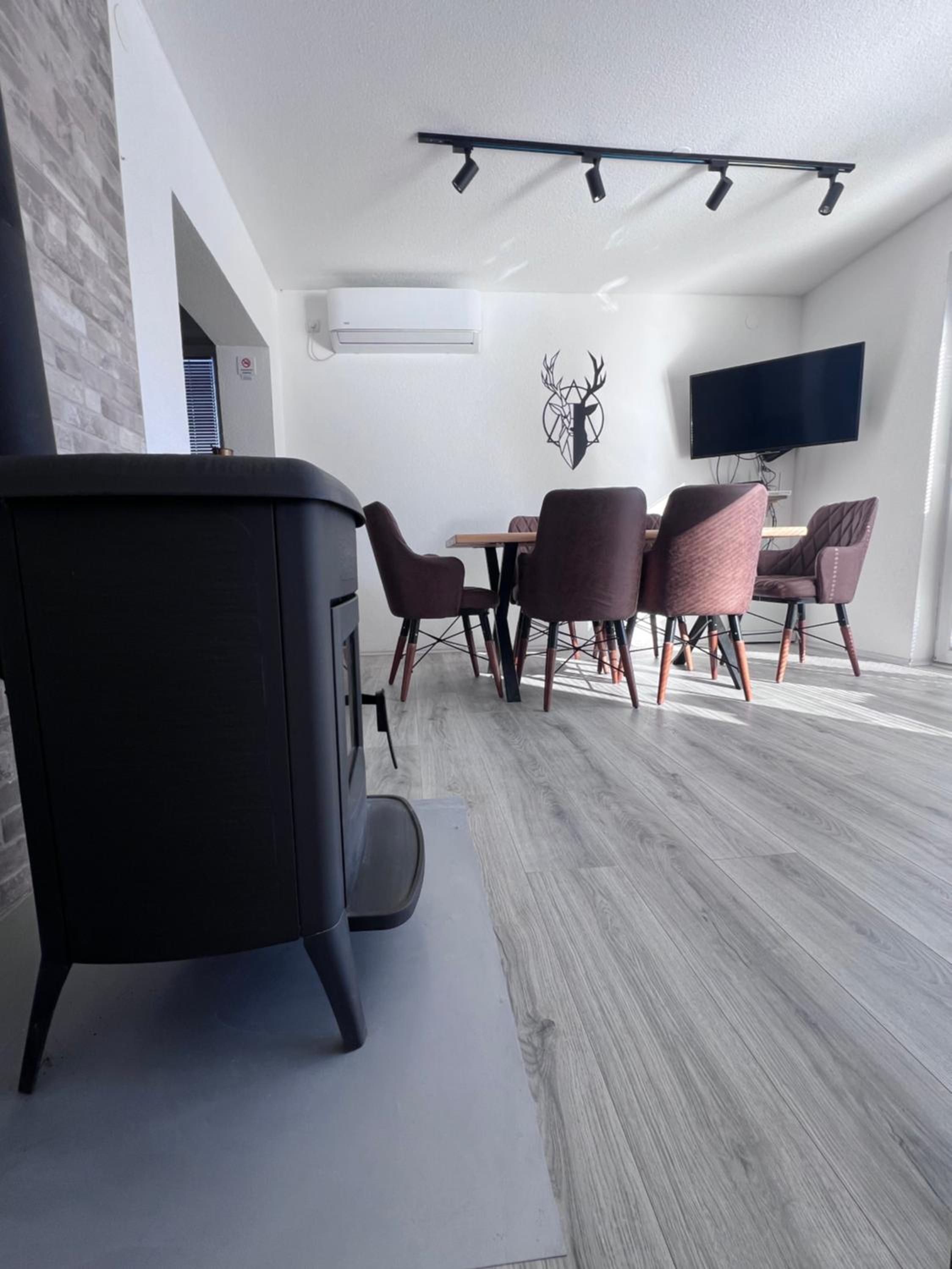 Mavrovo Square " Villas & Apartment " view 5