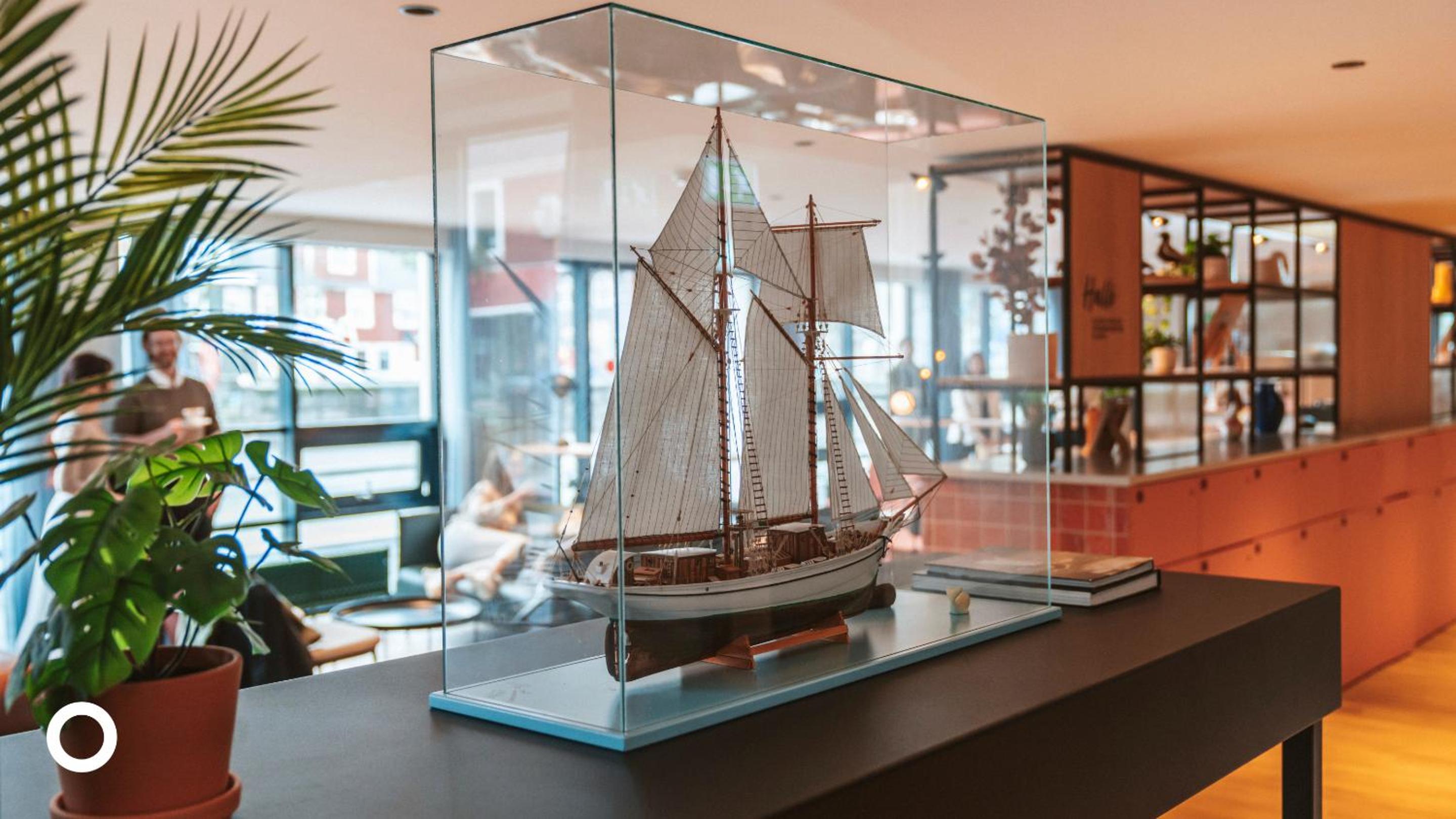 Center Hotels Plaza 16