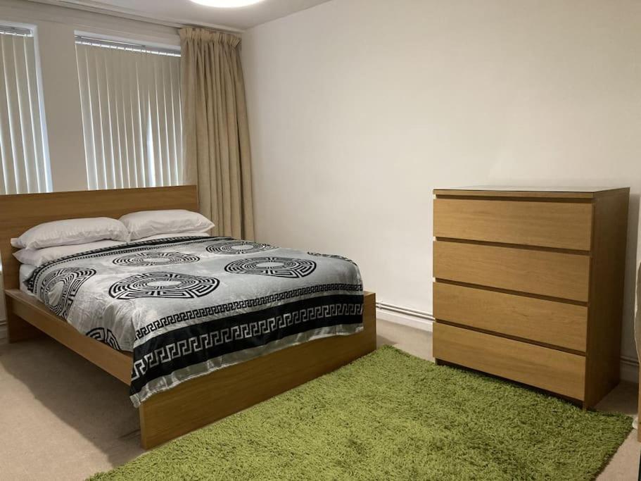 Spacious two bed flat with free secure parking