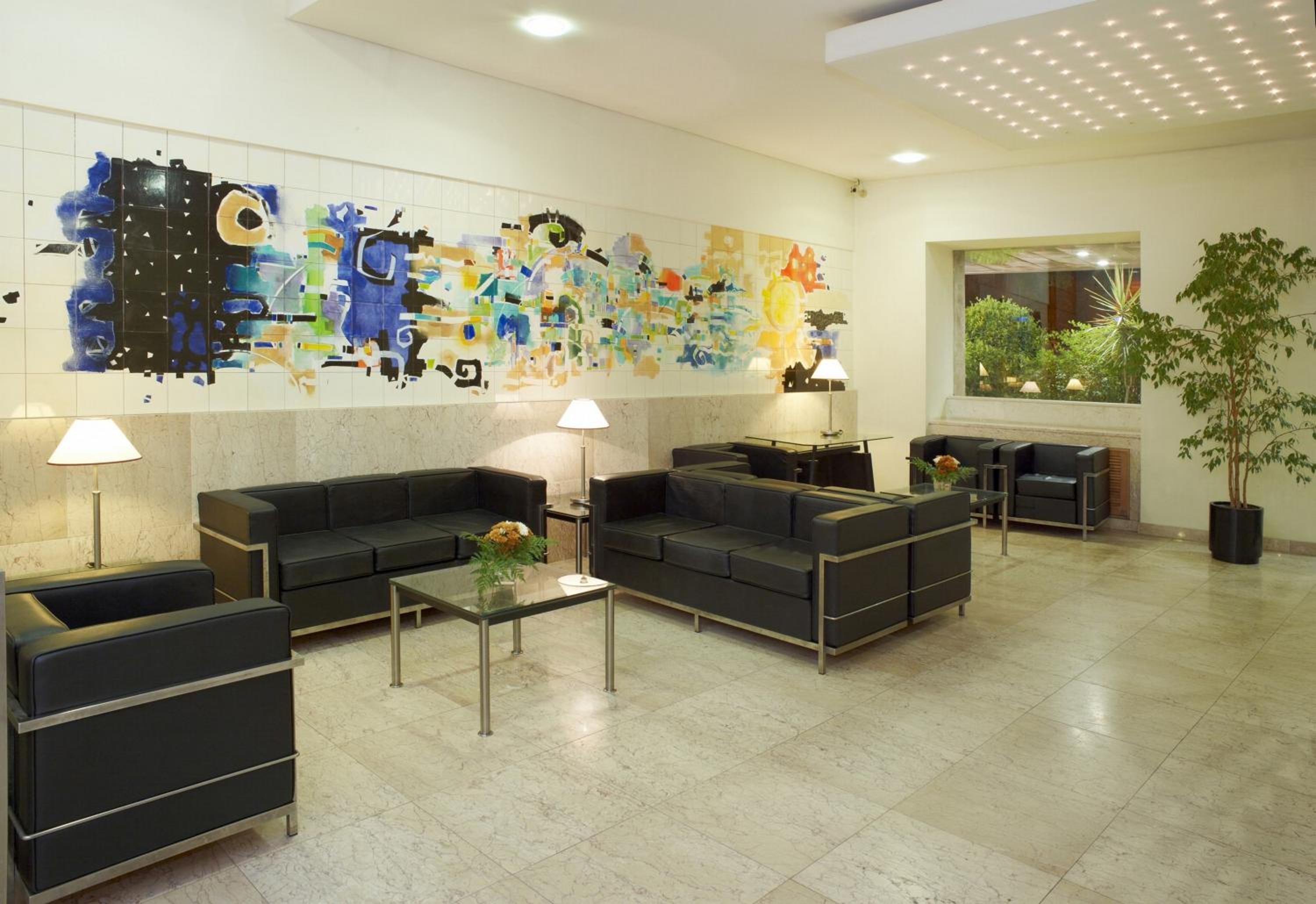 Setubal Vacations - Luna Esperanca Centro Hotel - Property Image 9