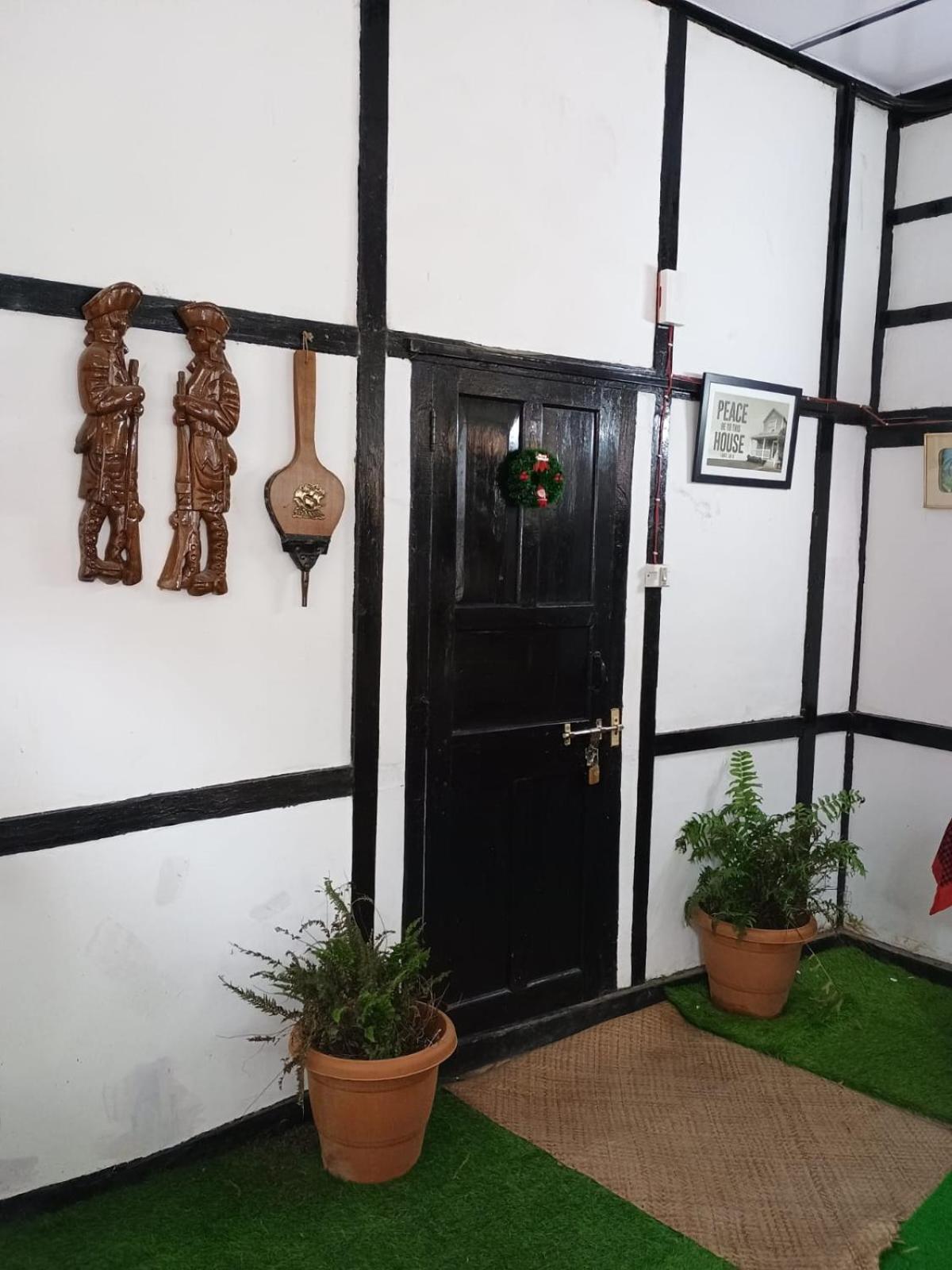 Royal Pine Homestay
