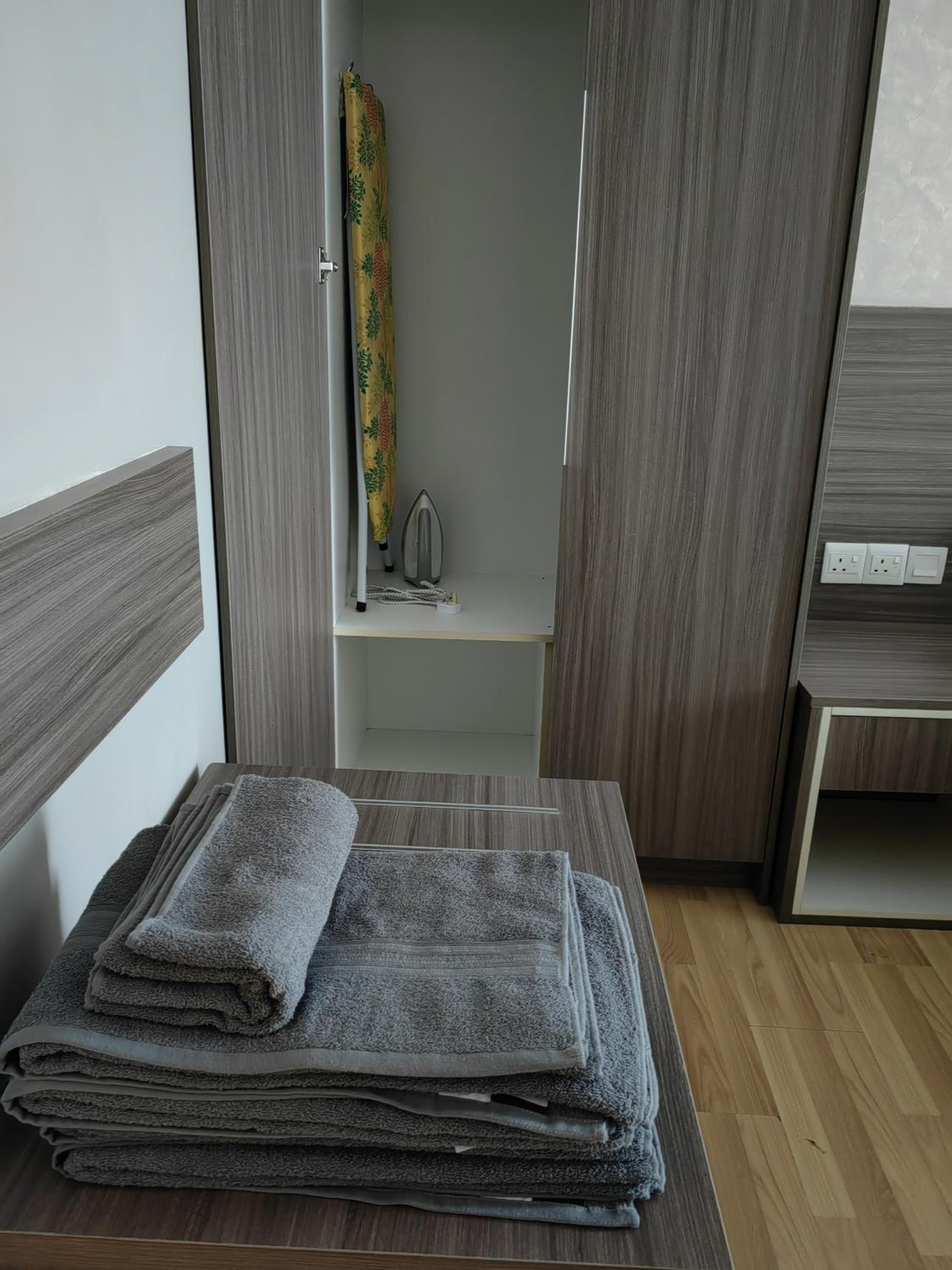 family 1 bed room apartment photo 7