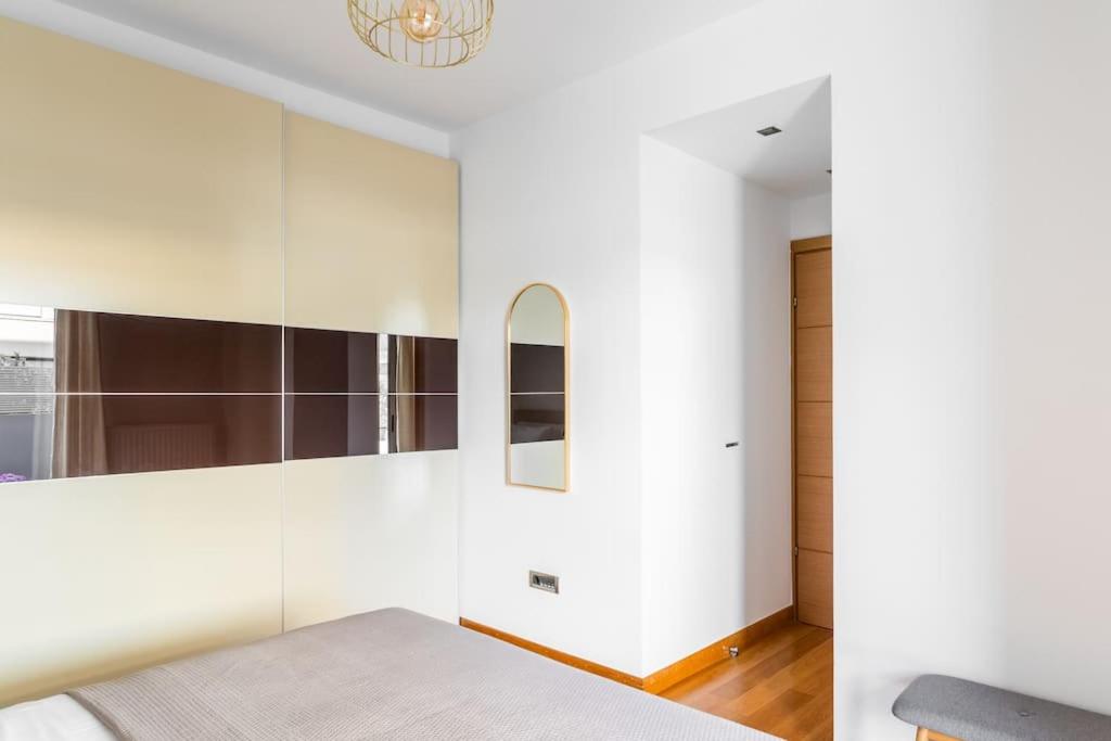 3 Bed luxury apartment with pool in Glyfada