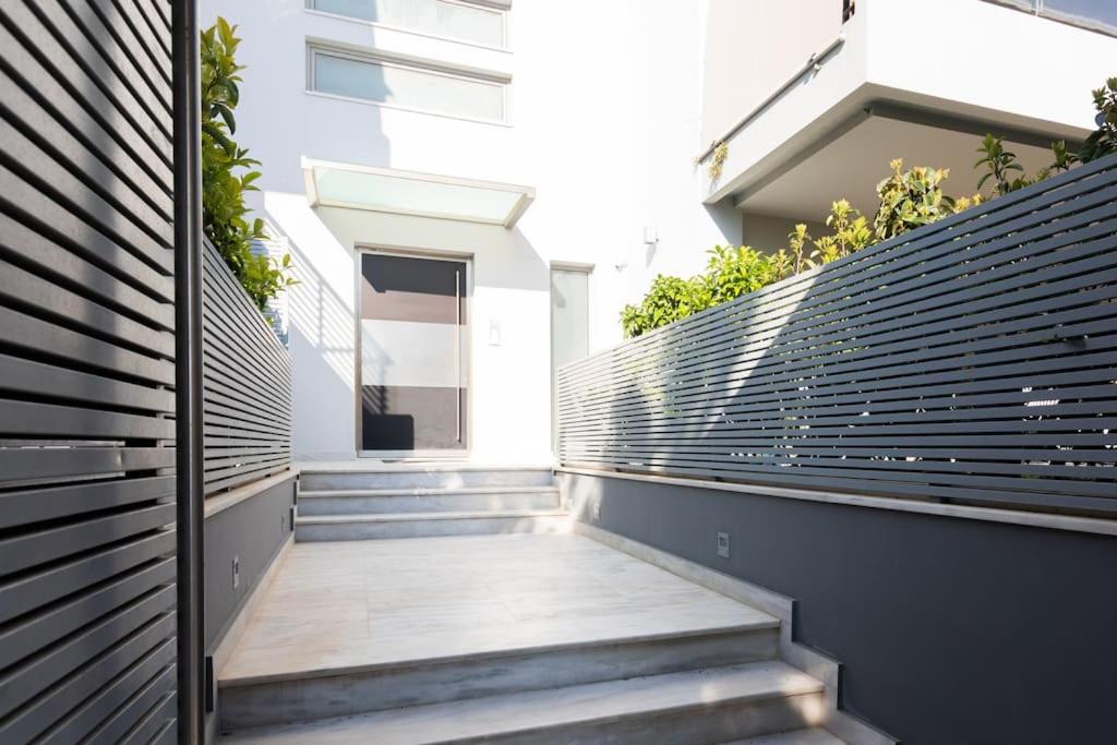 3 Bed luxury apartment with pool in Glyfada