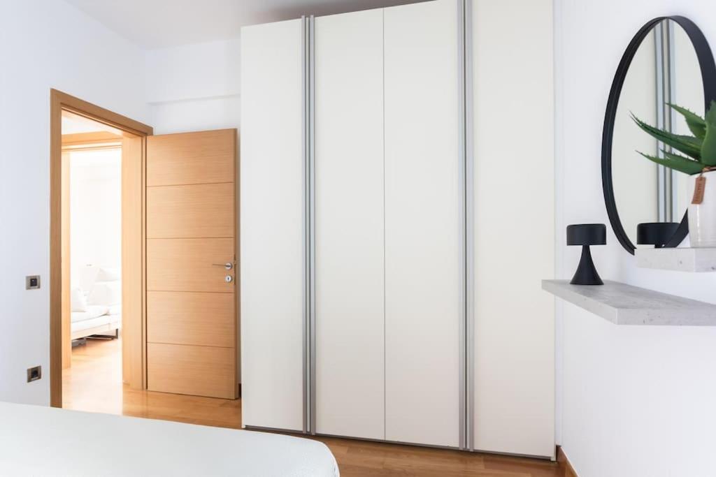 3 Bed luxury apartment with pool in Glyfada