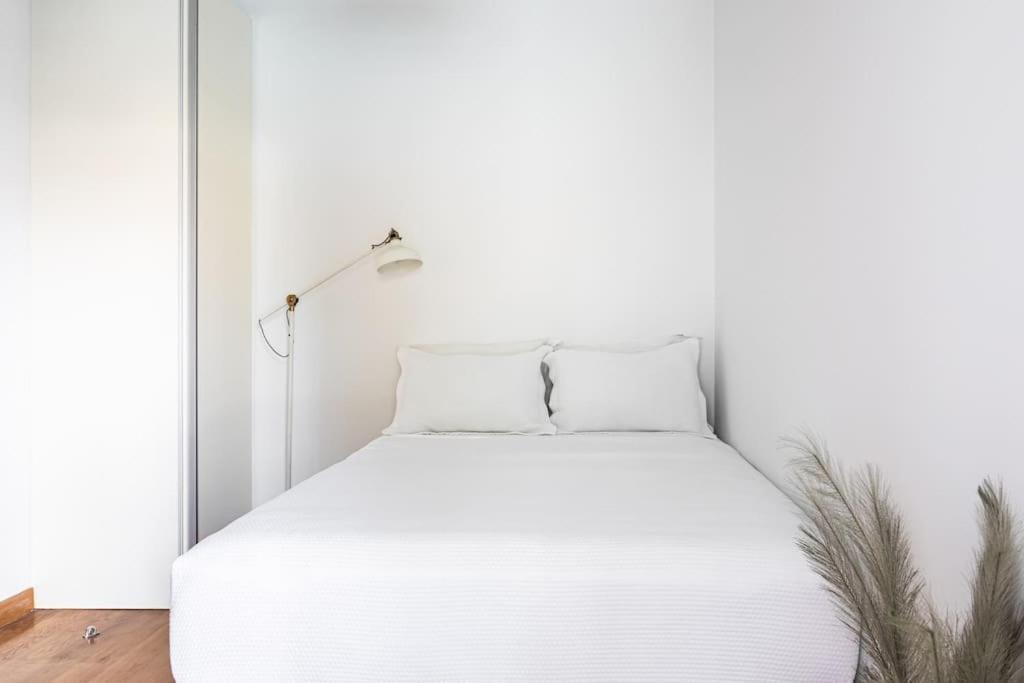3 Bed luxury apartment with pool in Glyfada