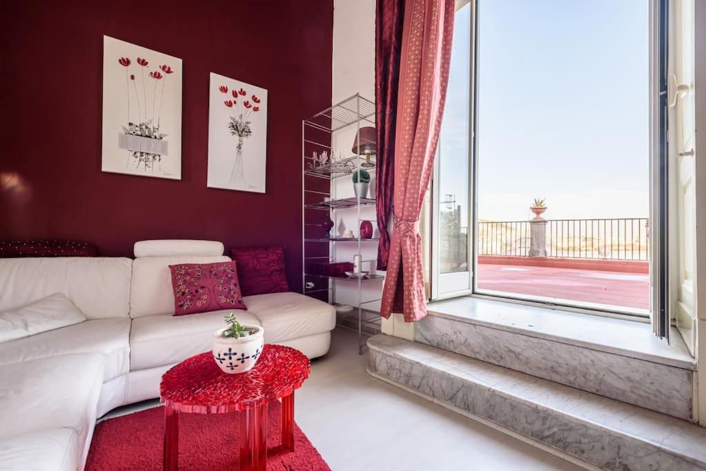 Attico Lussuoso con vista mozzafiato sul mare