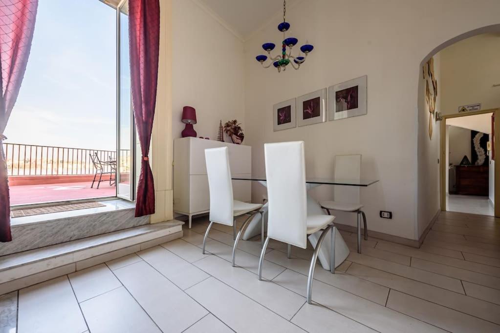 Attico Lussuoso con vista mozzafiato sul mare