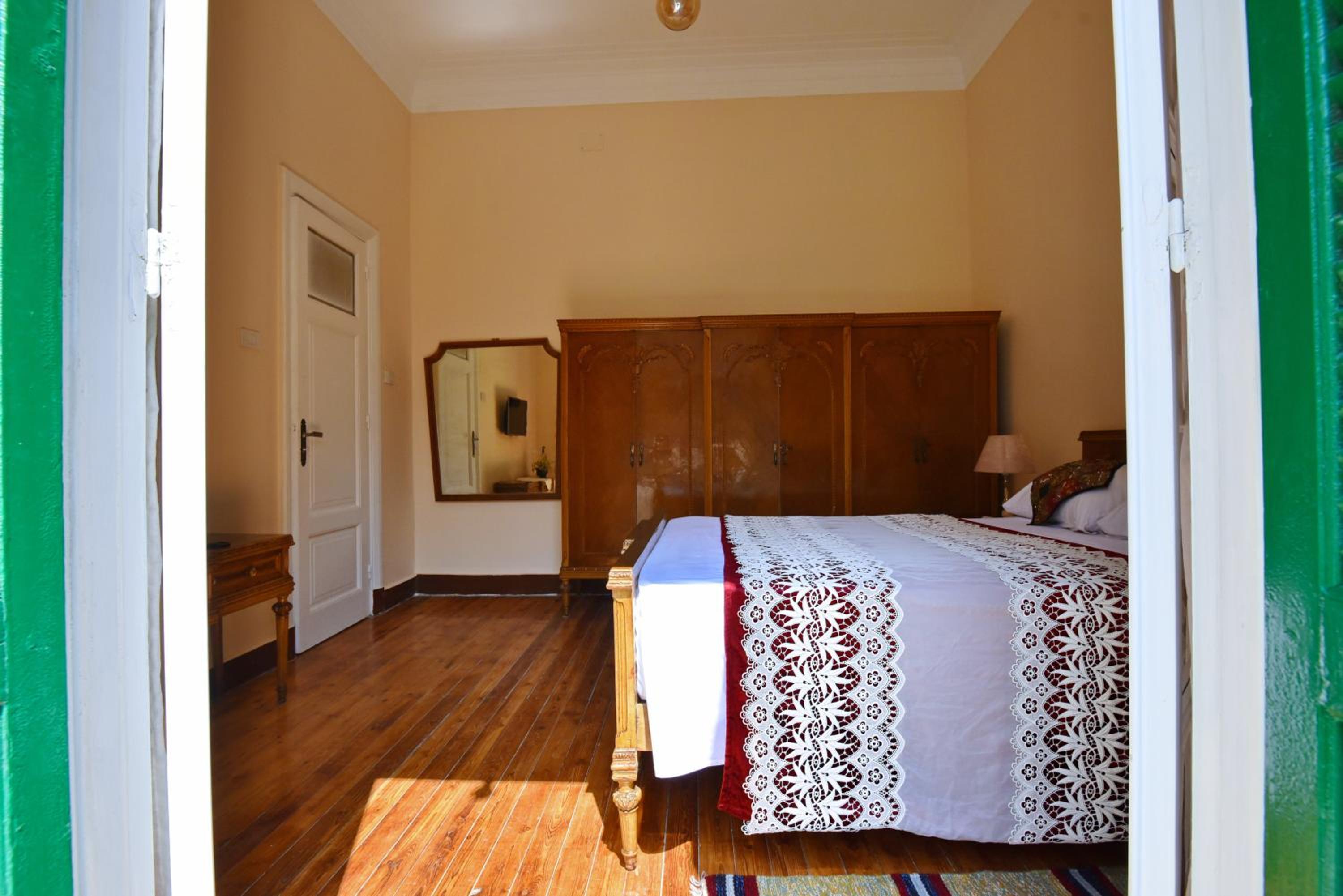 The Place 3 charming downtown apartment