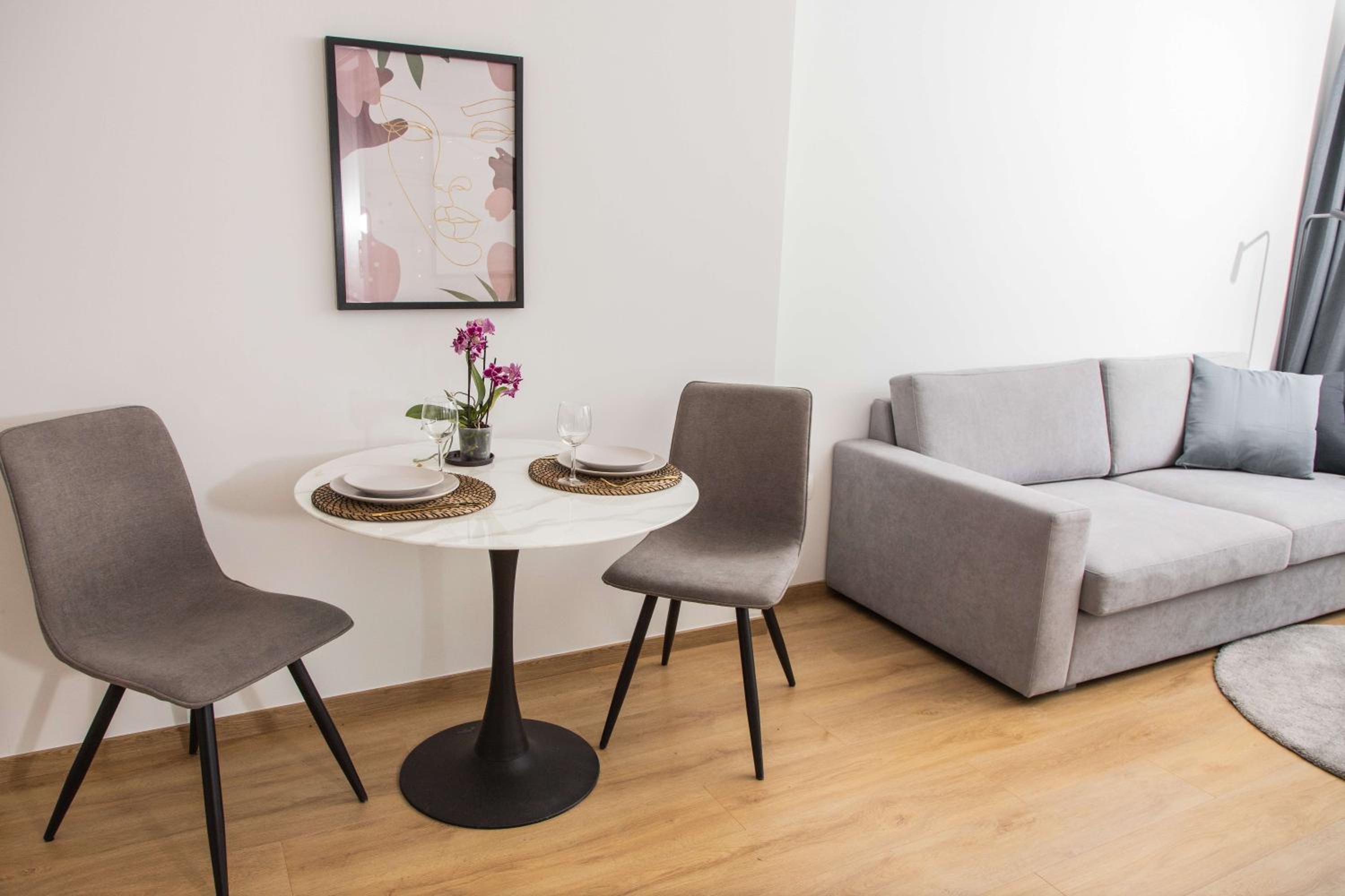 Zeus Executive Suites