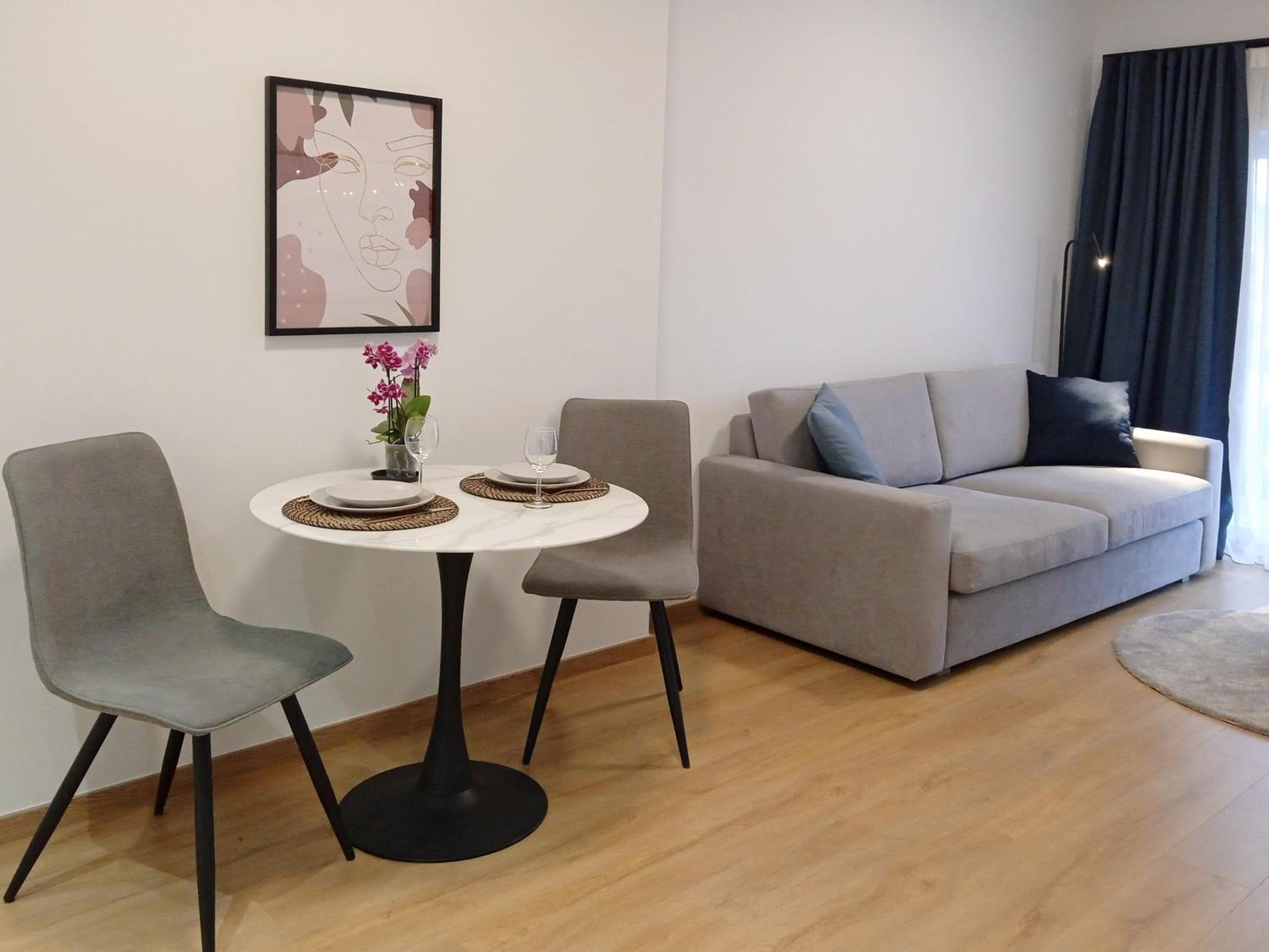 Zeus Executive Suites