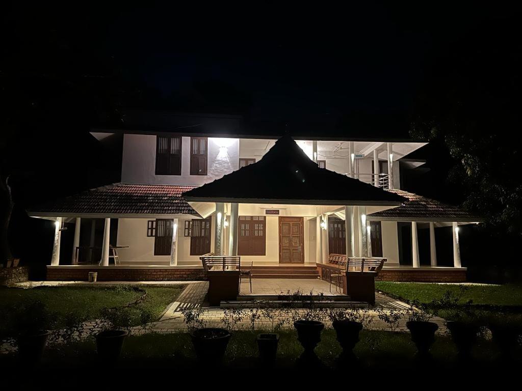 Athreya Living - Sneham Couple suite view 3