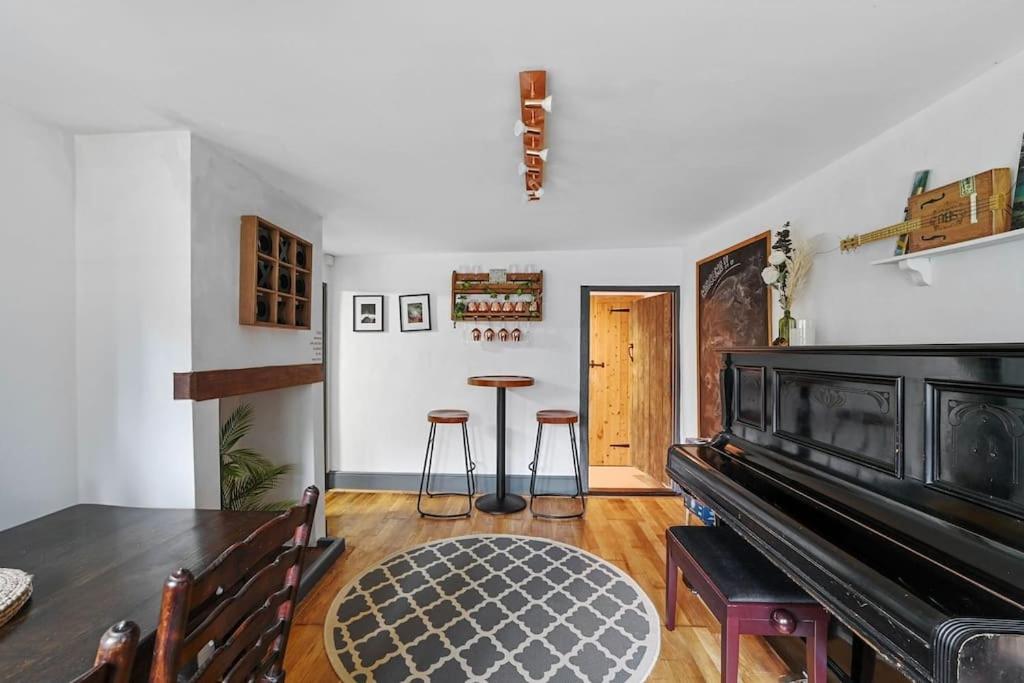 Micawber Cottage, Rattlesden view 2