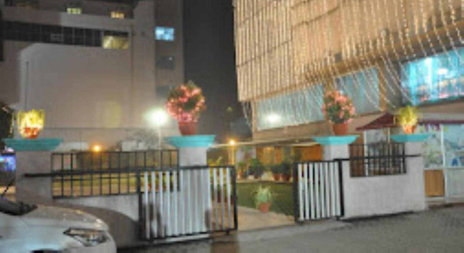 Hotel Clarks Grand , Gorakhpur view 2