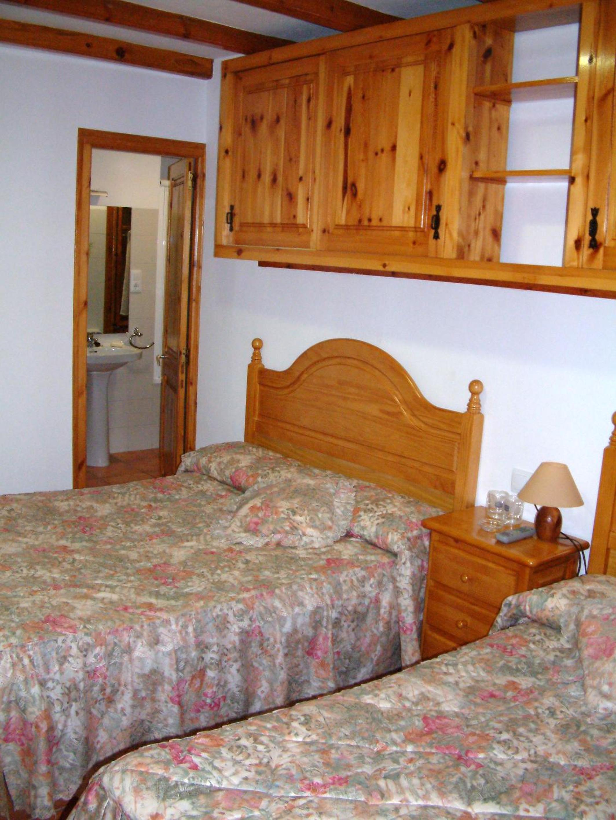 Hostal La Muntanya view 3