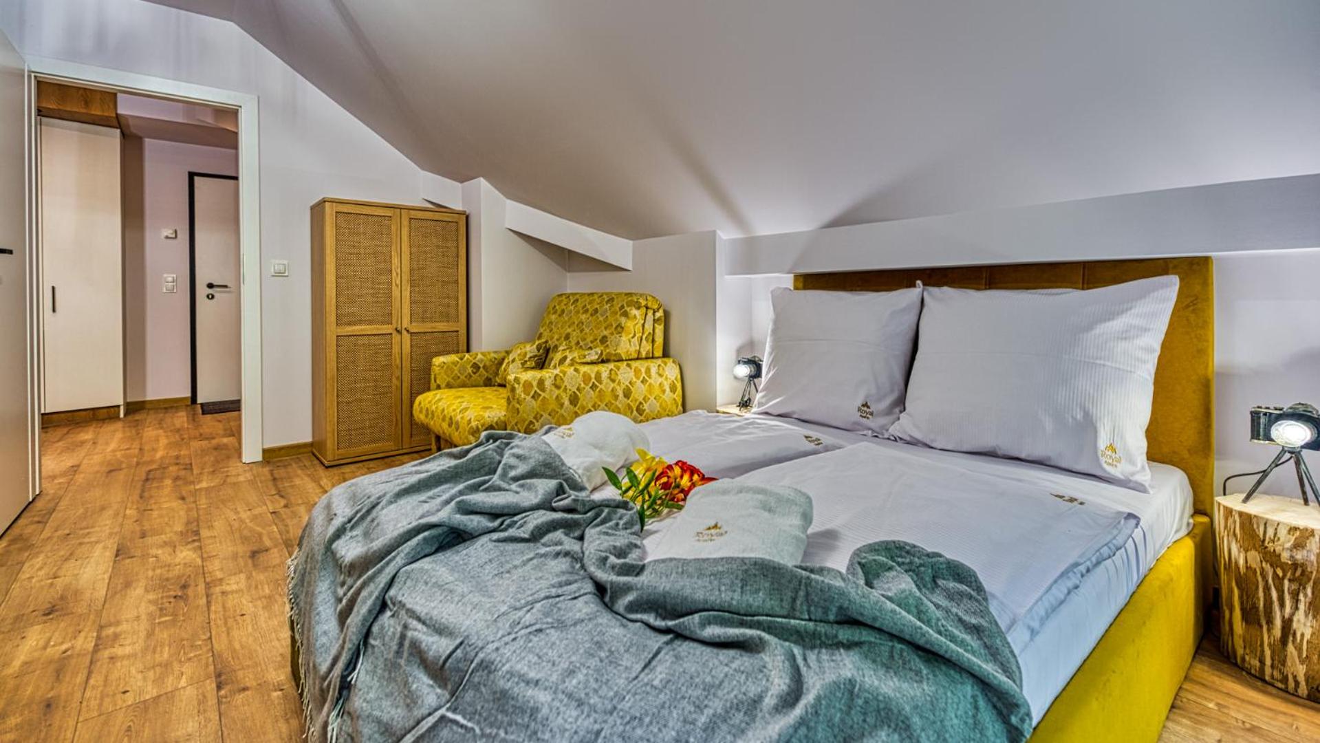 OSTOJA RESIDENCE VIP z sauną, strefą relaksu i pokojem zabaw by Royal Aparts