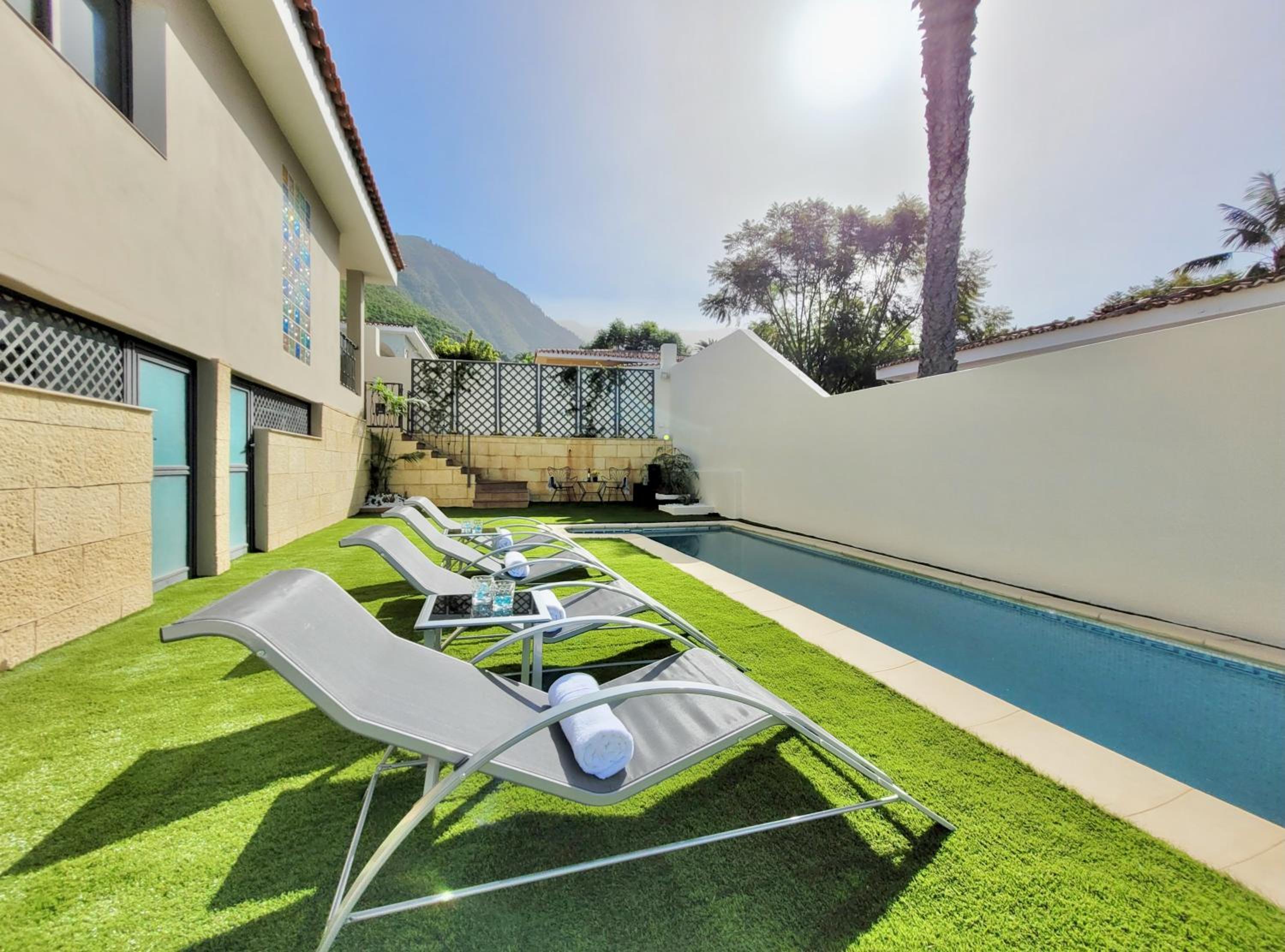 Miya del Sol Heated Saltwater Pool view 5
