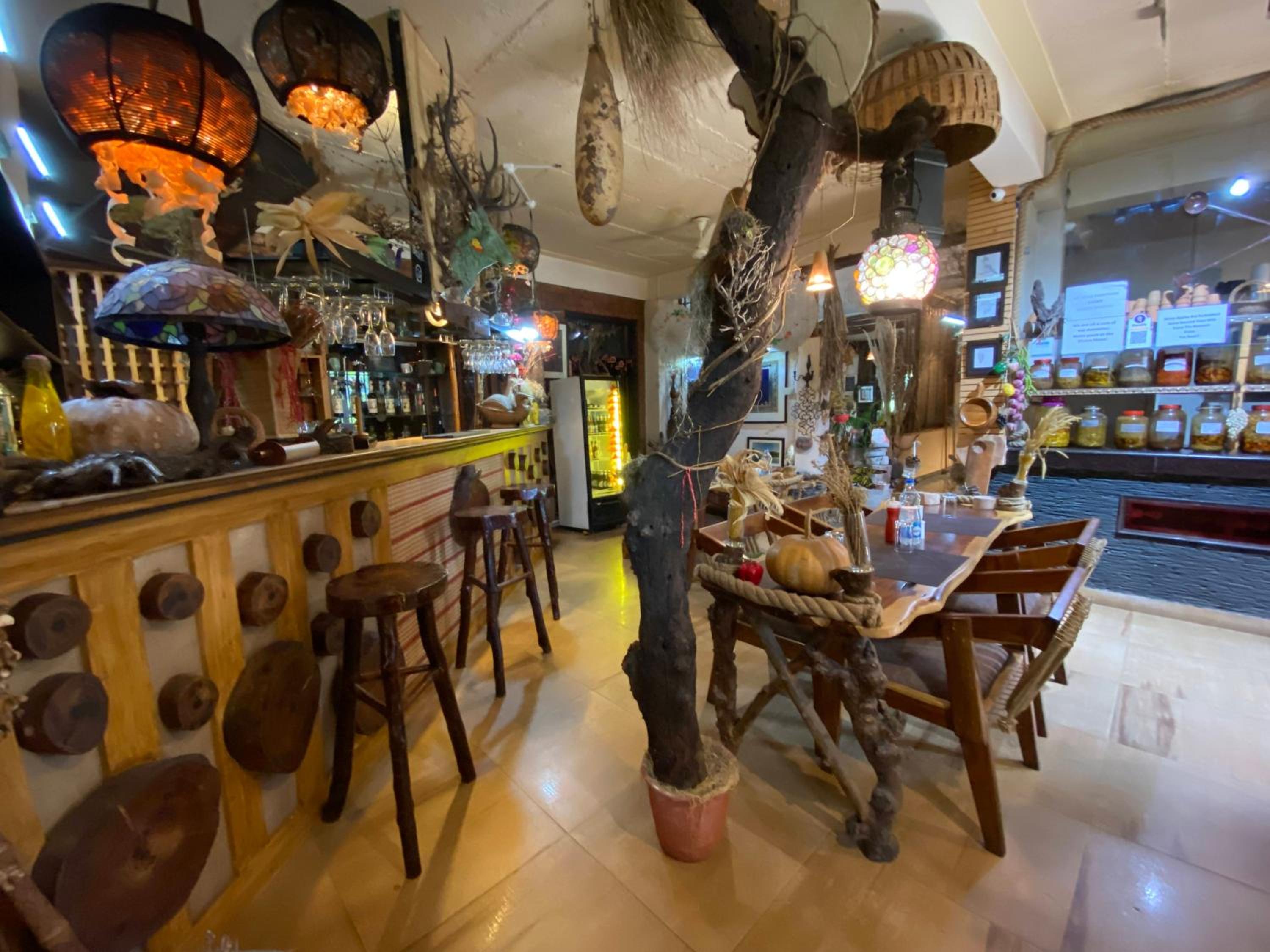 dining