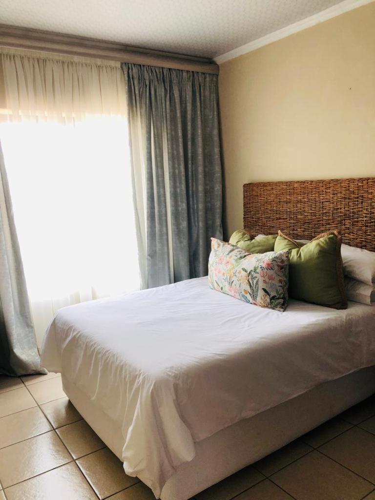 Hazyview Vacations - Tshamani self catering - Property Image 20