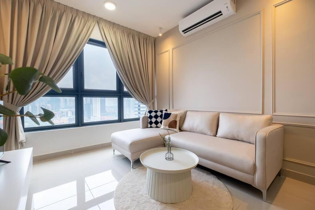 M Vertica 3BR 9Pax Sunway Velocity MRT AEON中文房东IKEA